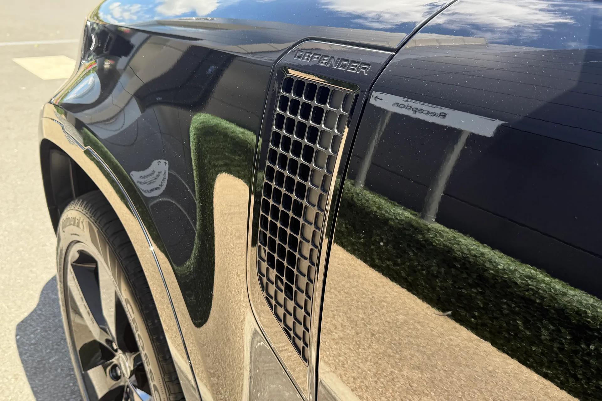 LAND ROVER Defender 90 thumbnail image number 23