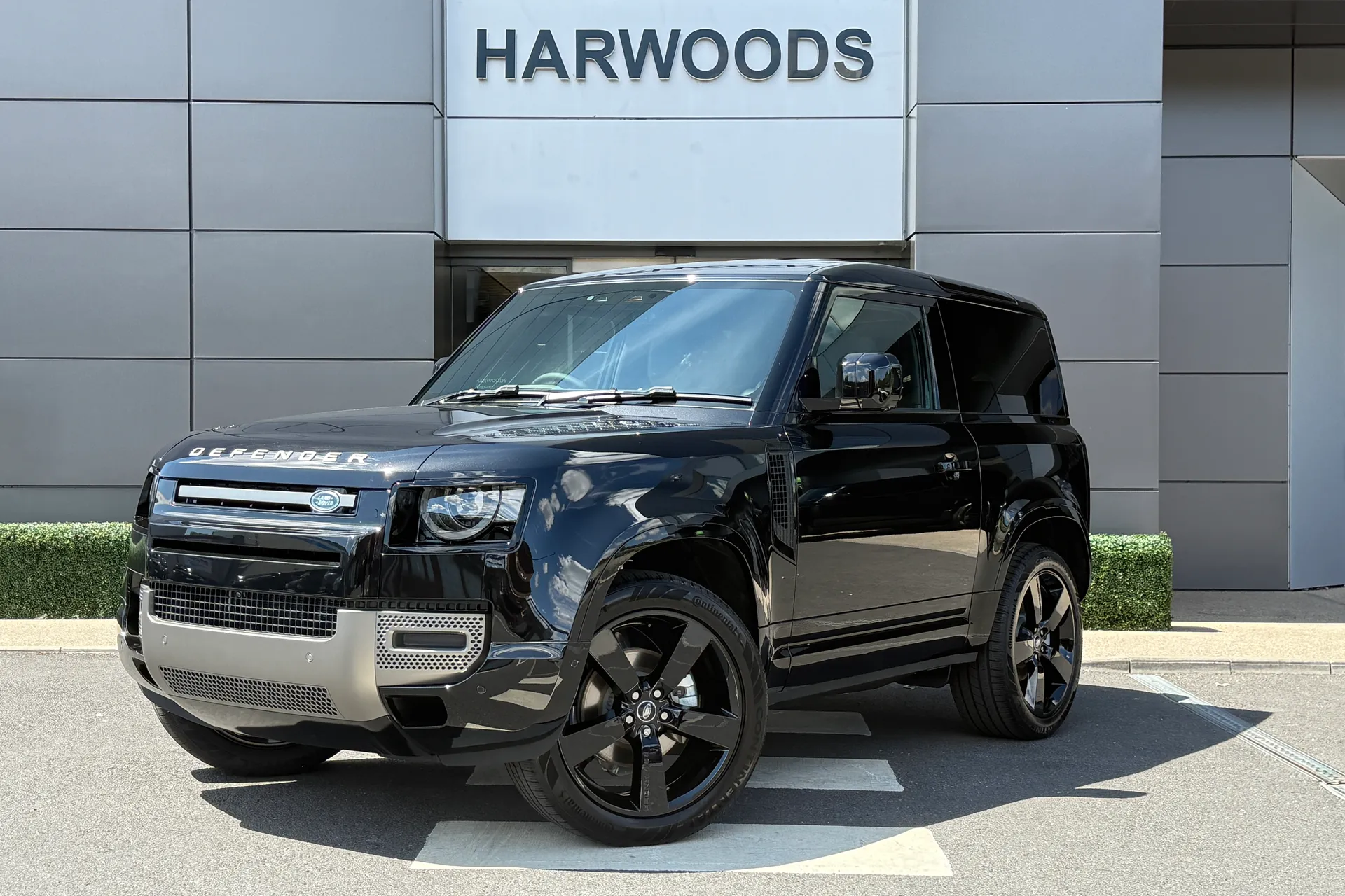 LAND ROVER Defender 90 thumbnail image number 10