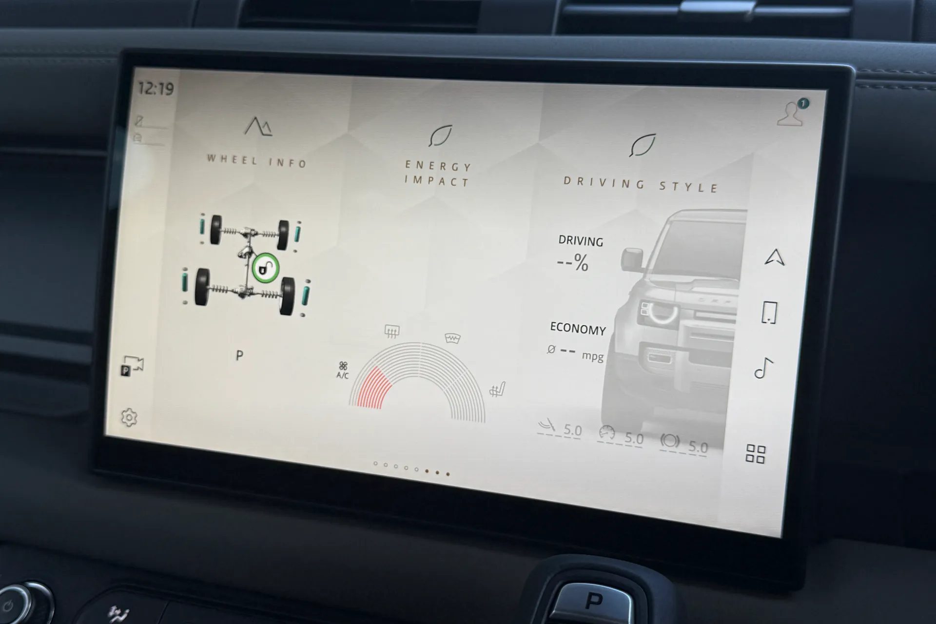 LAND ROVER Defender 90 thumbnail image number 34