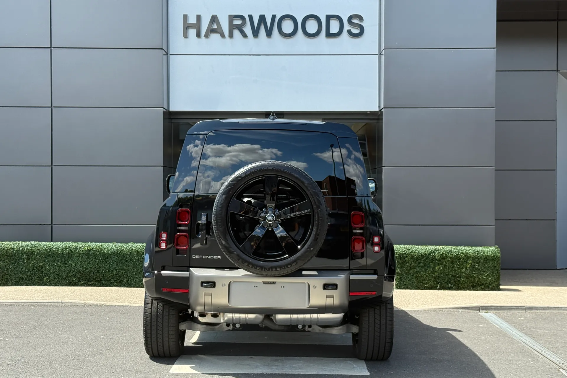 LAND ROVER Defender 90 thumbnail image number 15