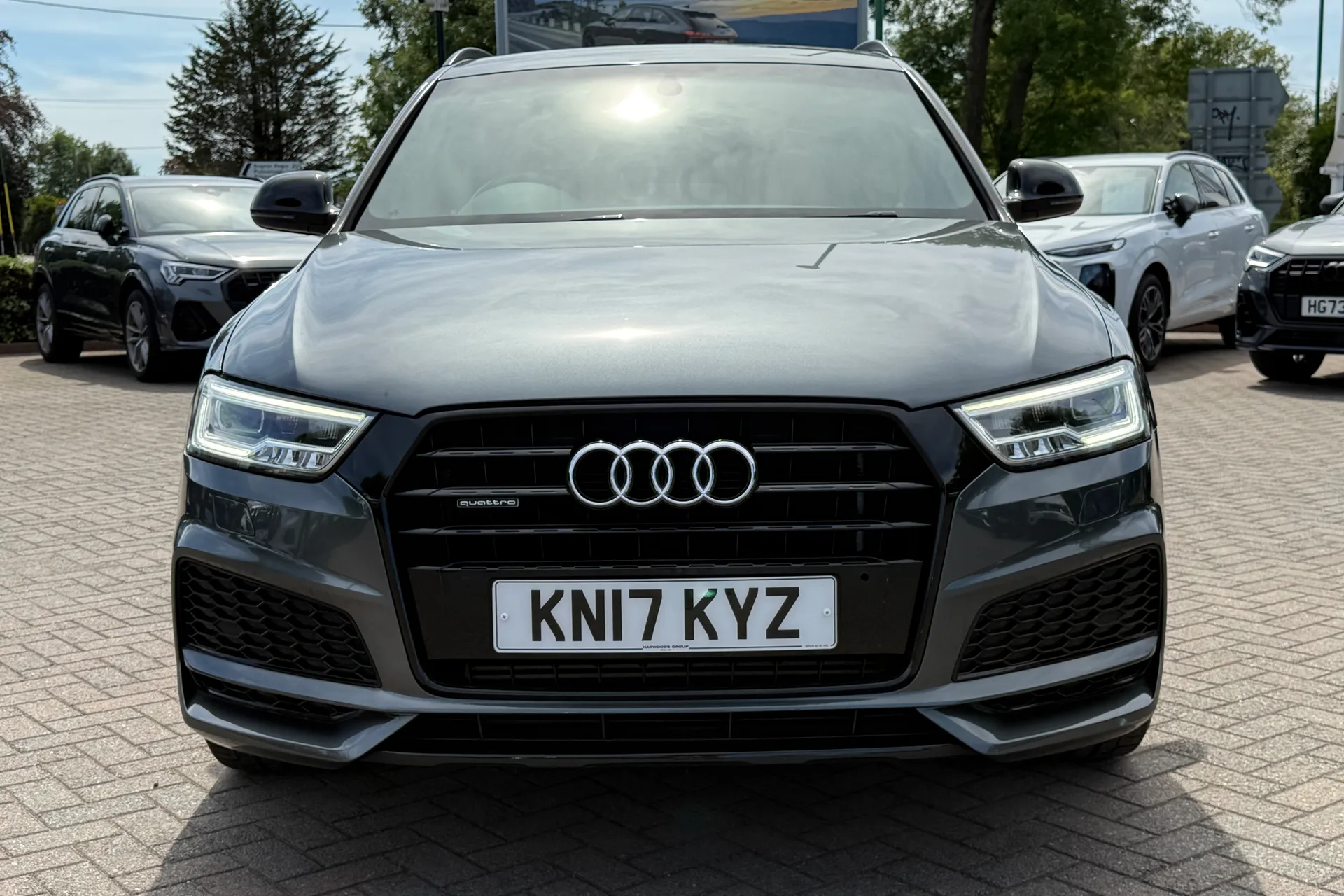 Audi Q3 thumbnail image number 22