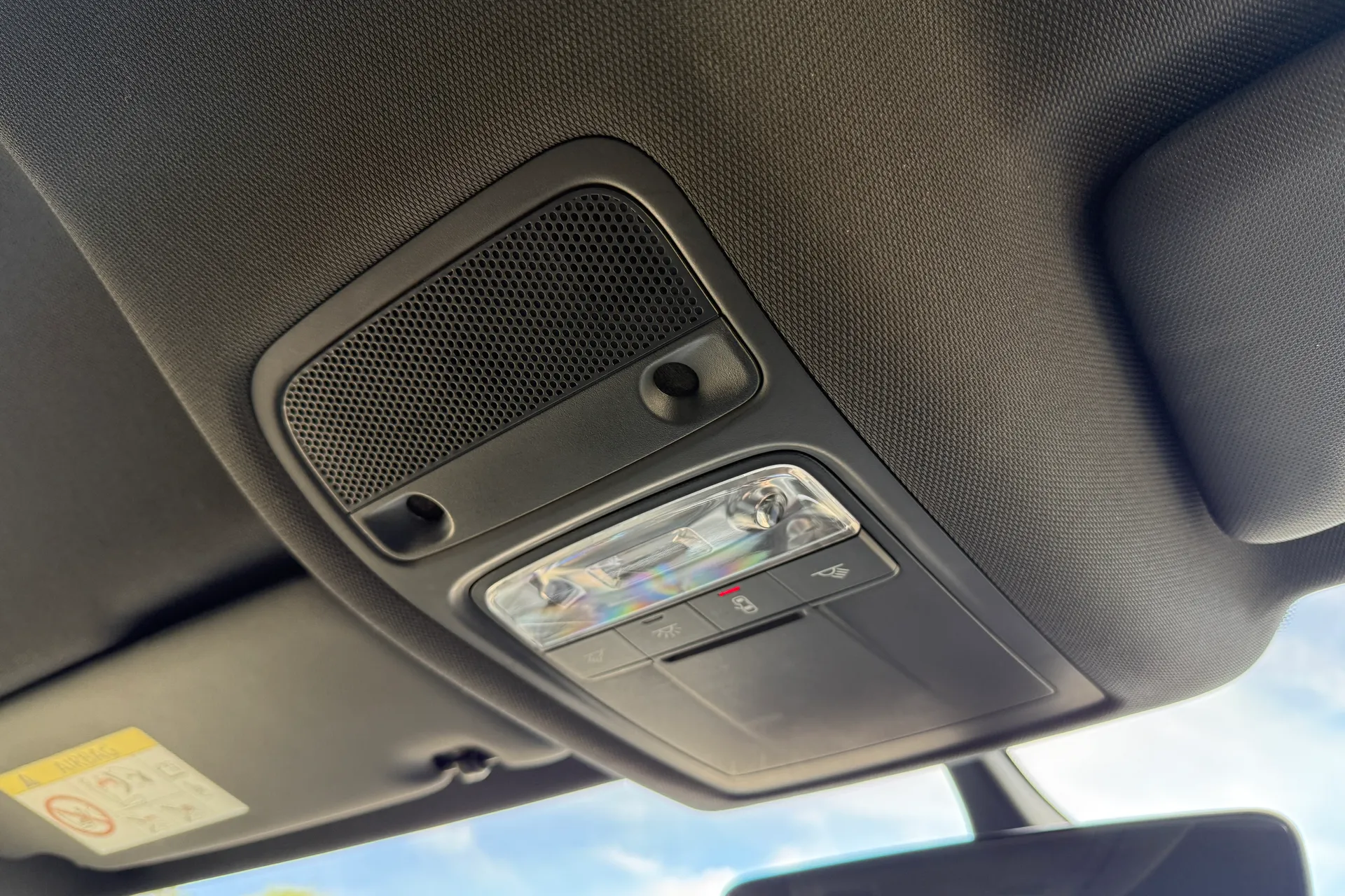 Audi Q3 thumbnail image number 17