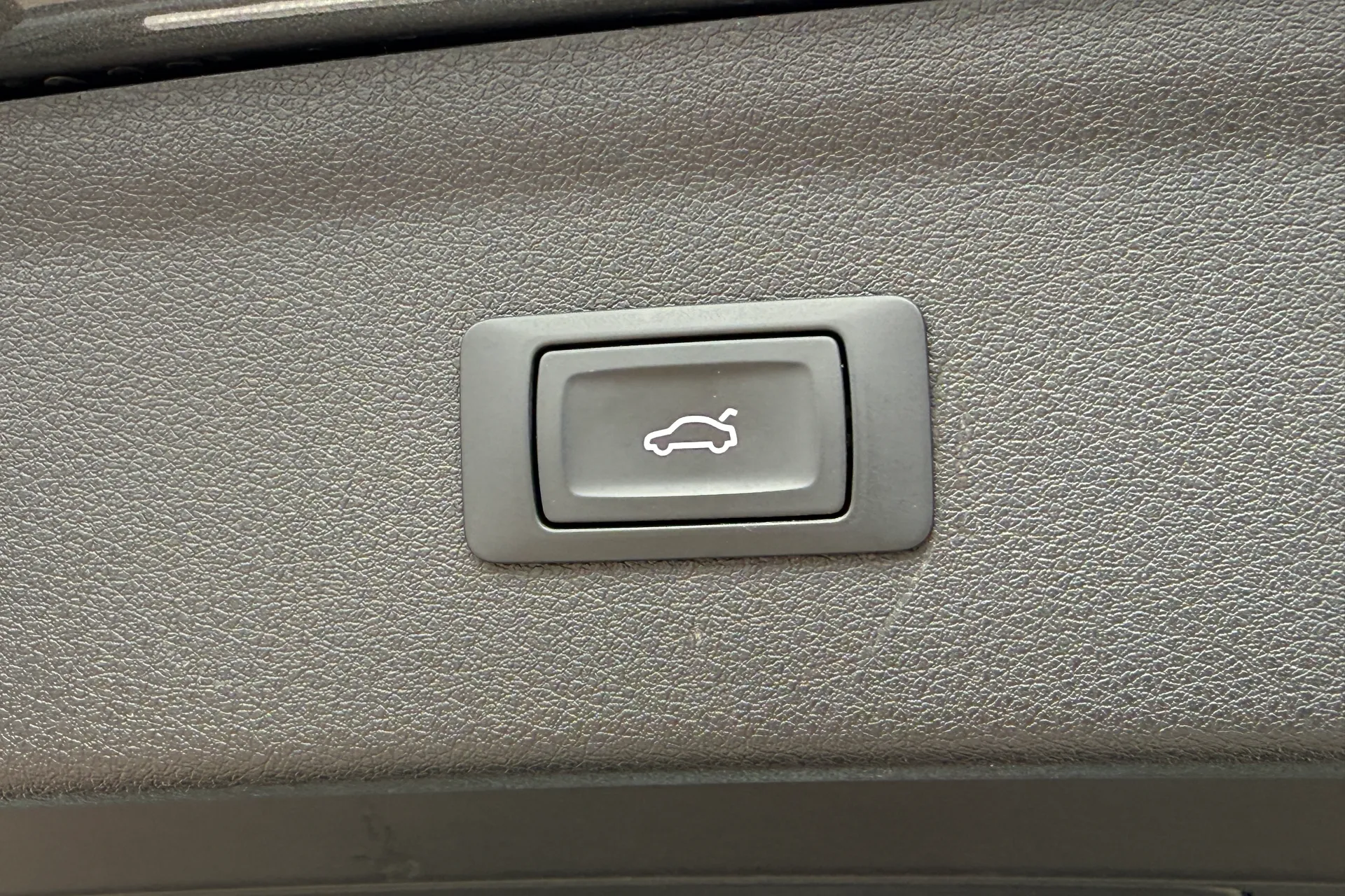 Audi Q3 thumbnail image number 34