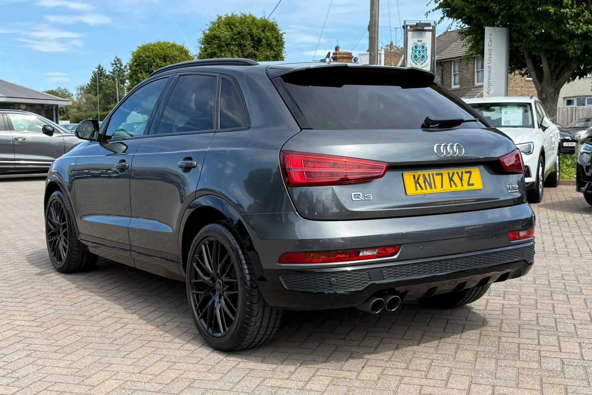 Audi Q3 thumbnail image number 31