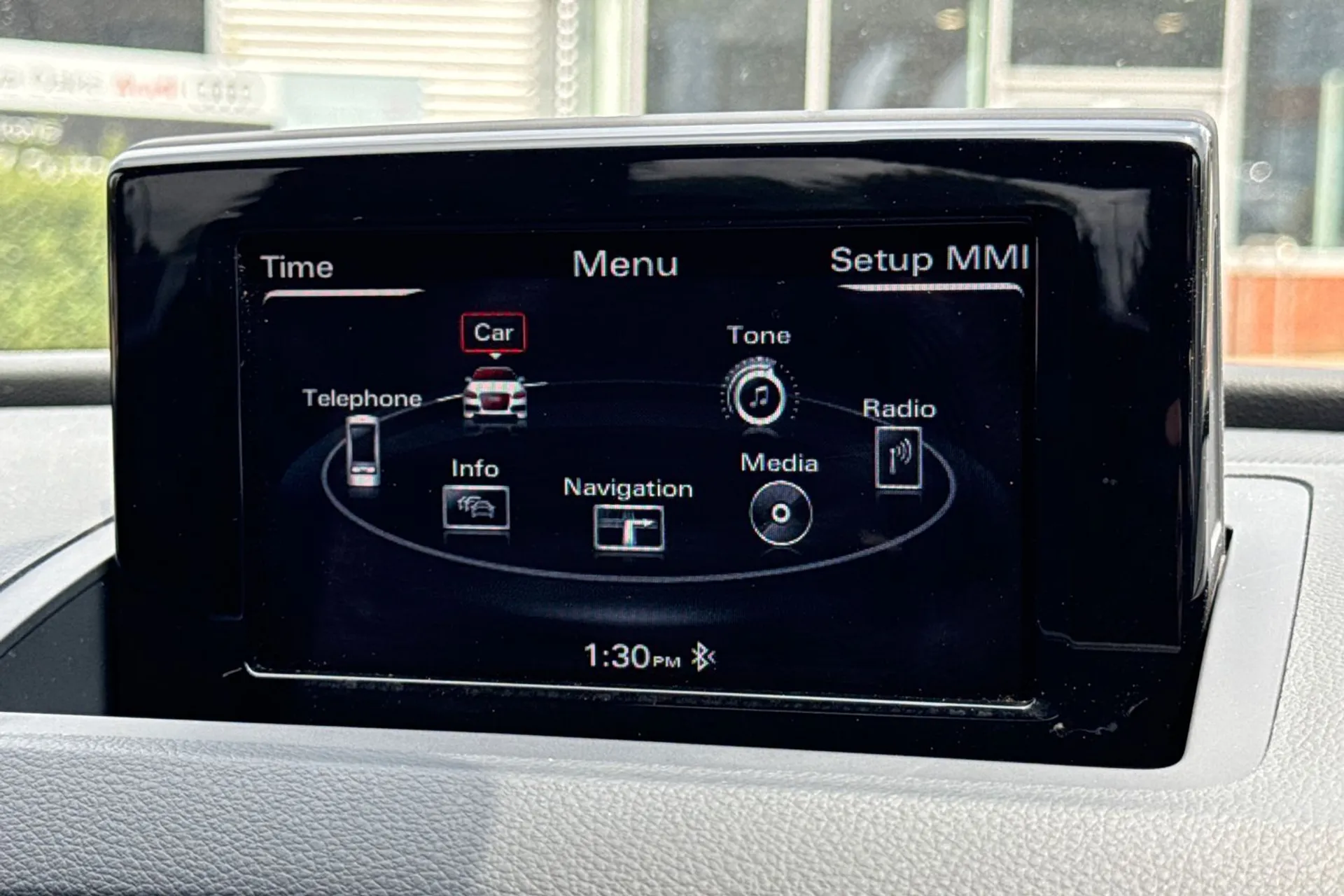 Audi Q3 thumbnail image number 13