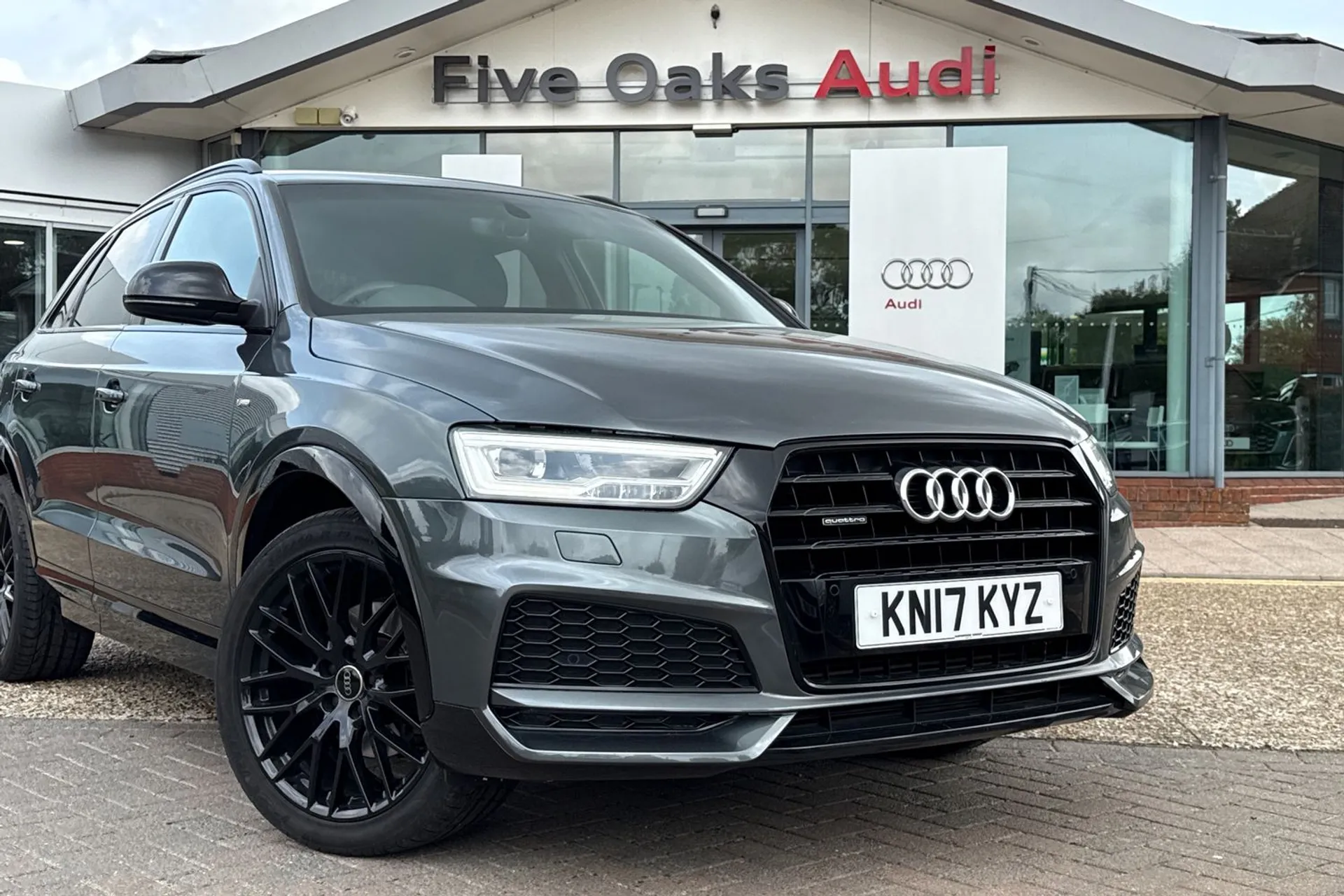 Audi Q3 thumbnail image number 24