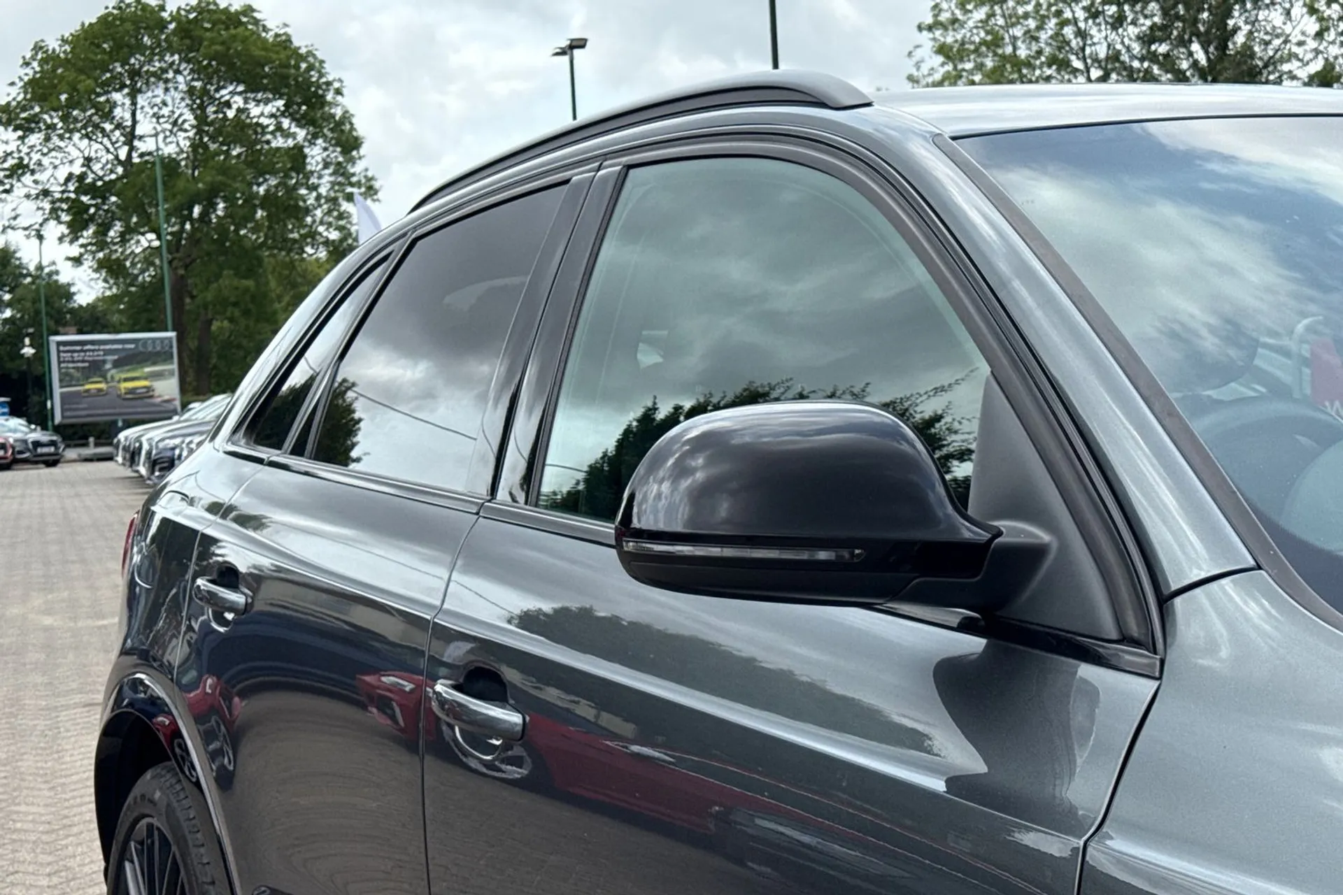 Audi Q3 thumbnail image number 42