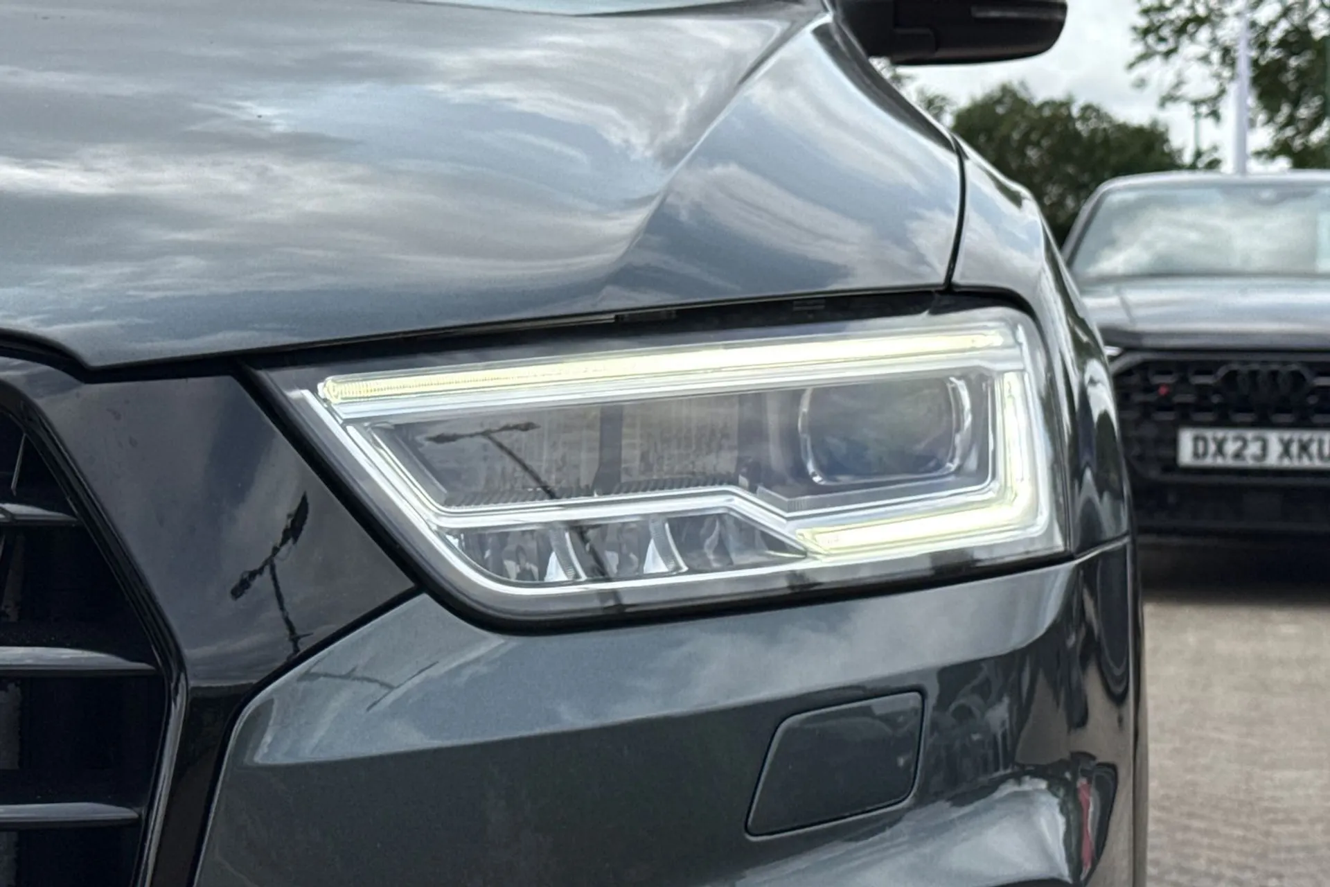Audi Q3 thumbnail image number 47