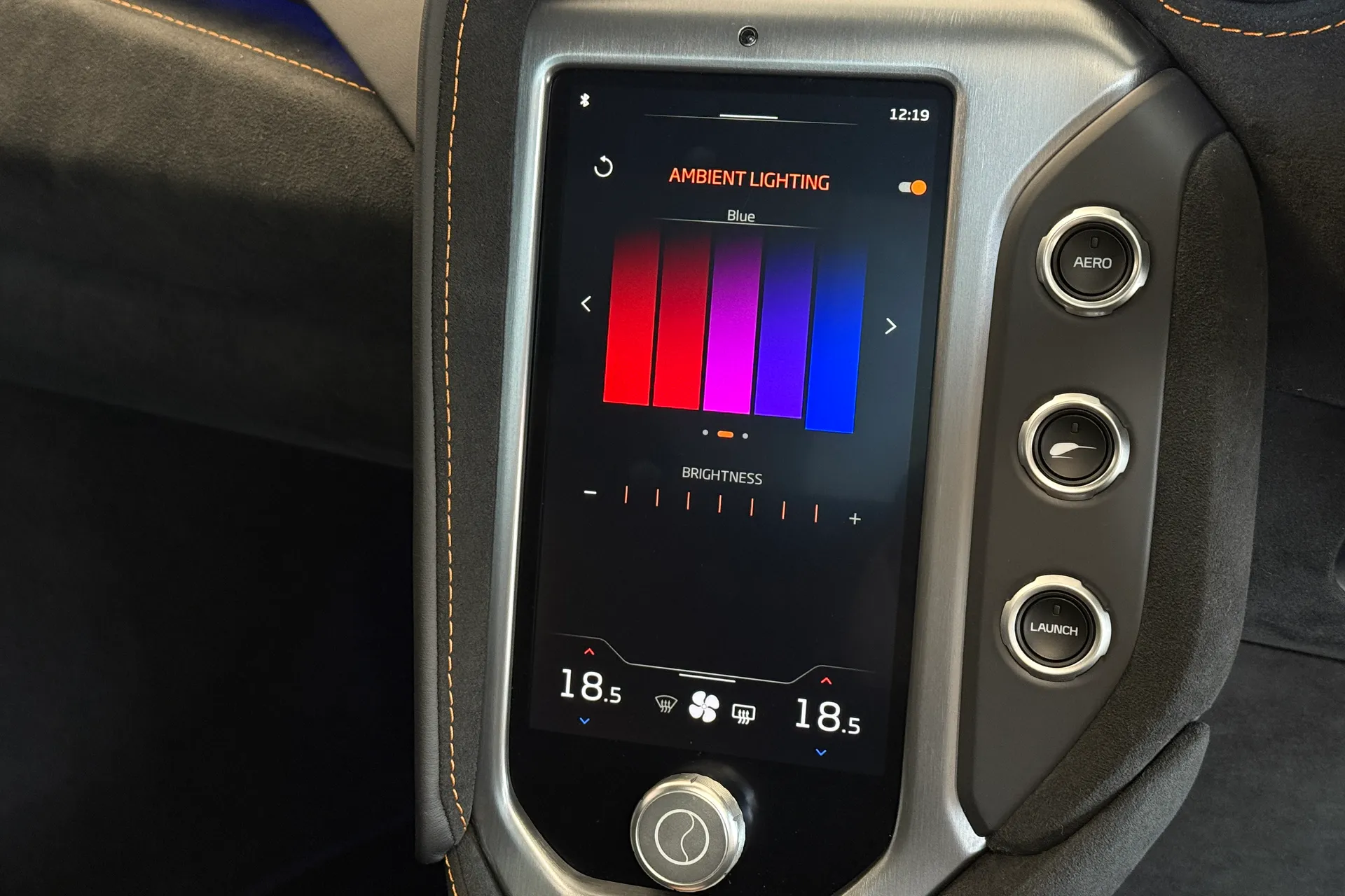 McLaren 750S thumbnail image number 24