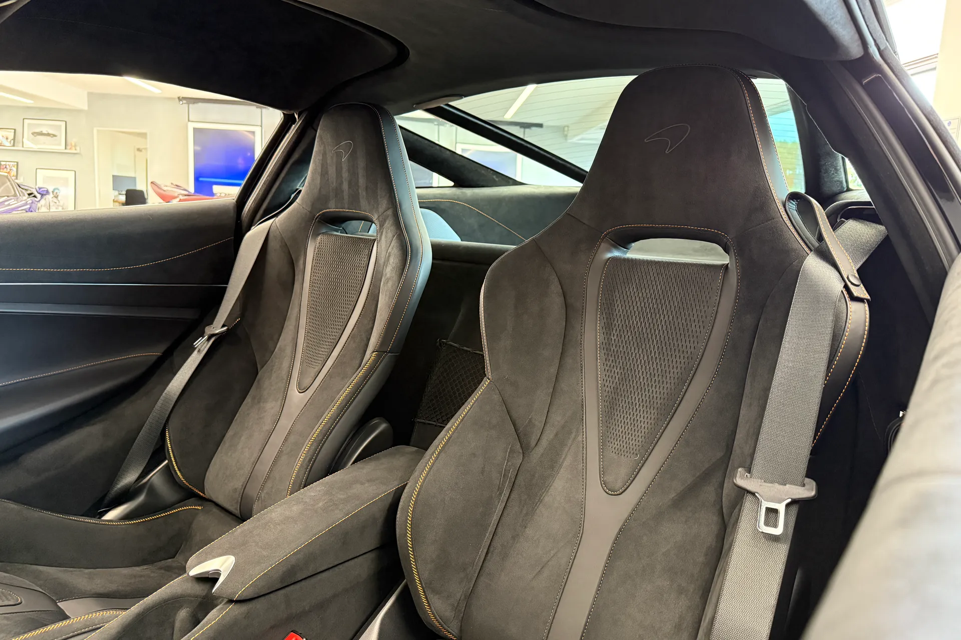 McLaren 750S thumbnail image number 43