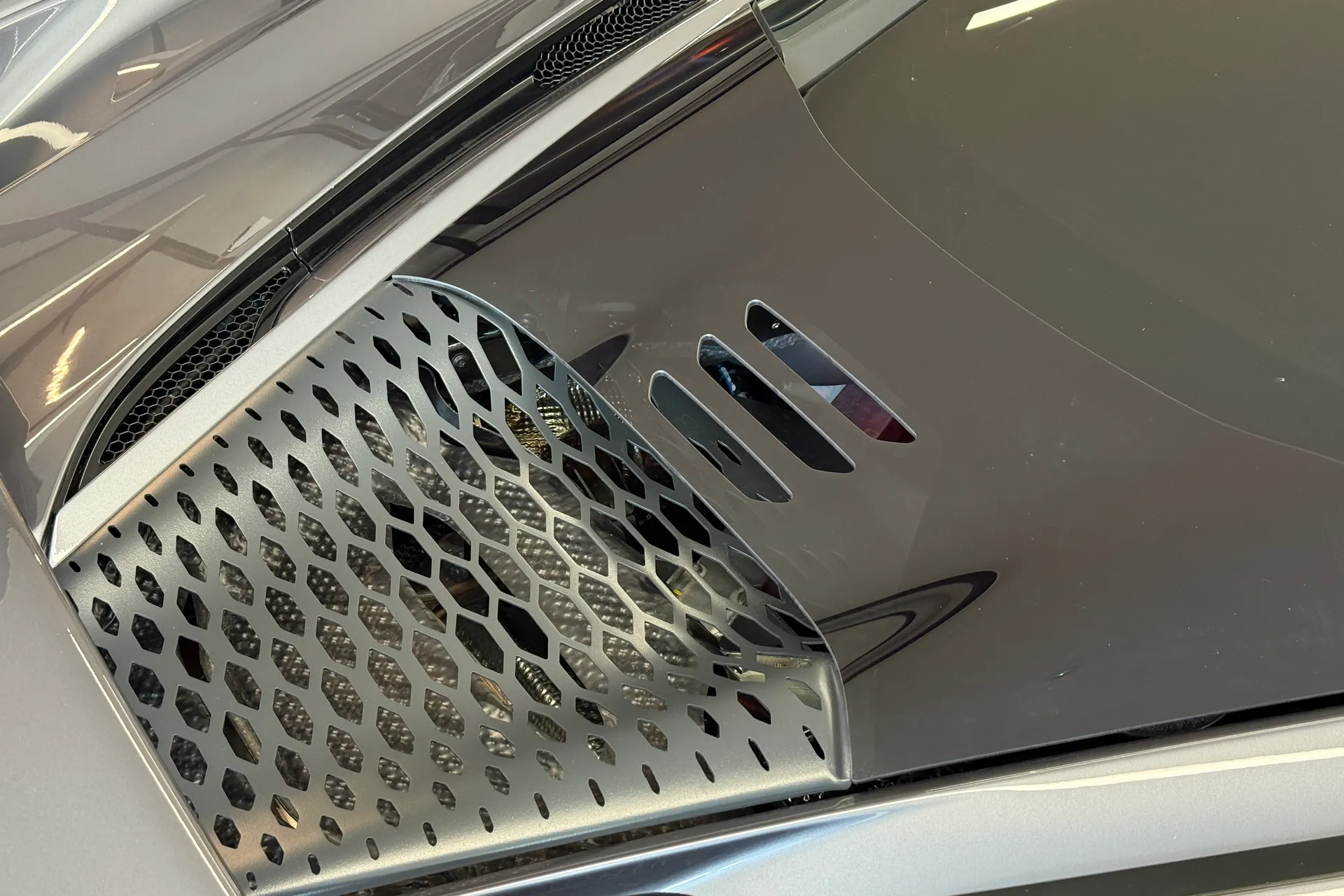 McLaren 750S thumbnail image number 27