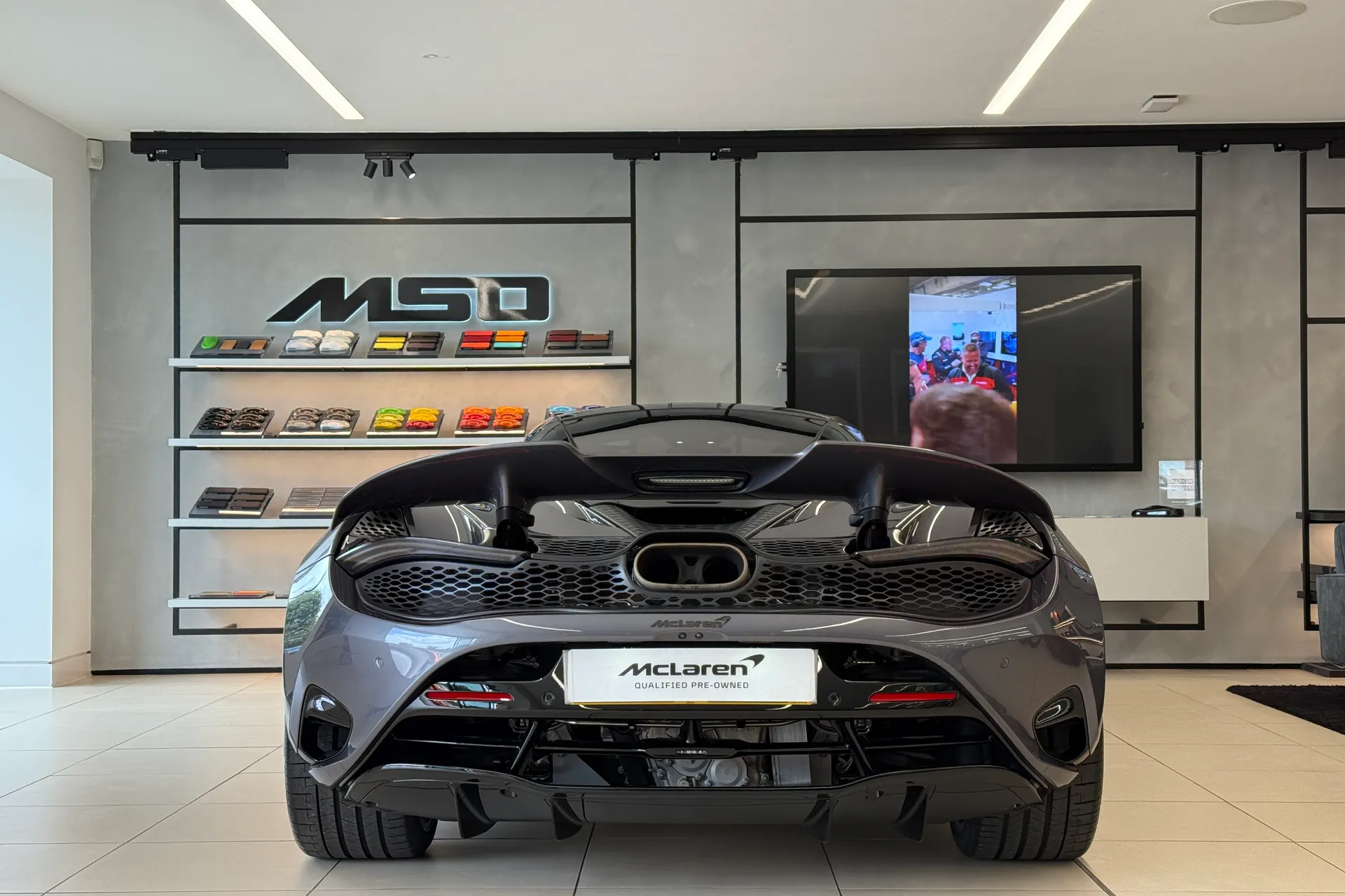 McLaren 750S thumbnail image number 44