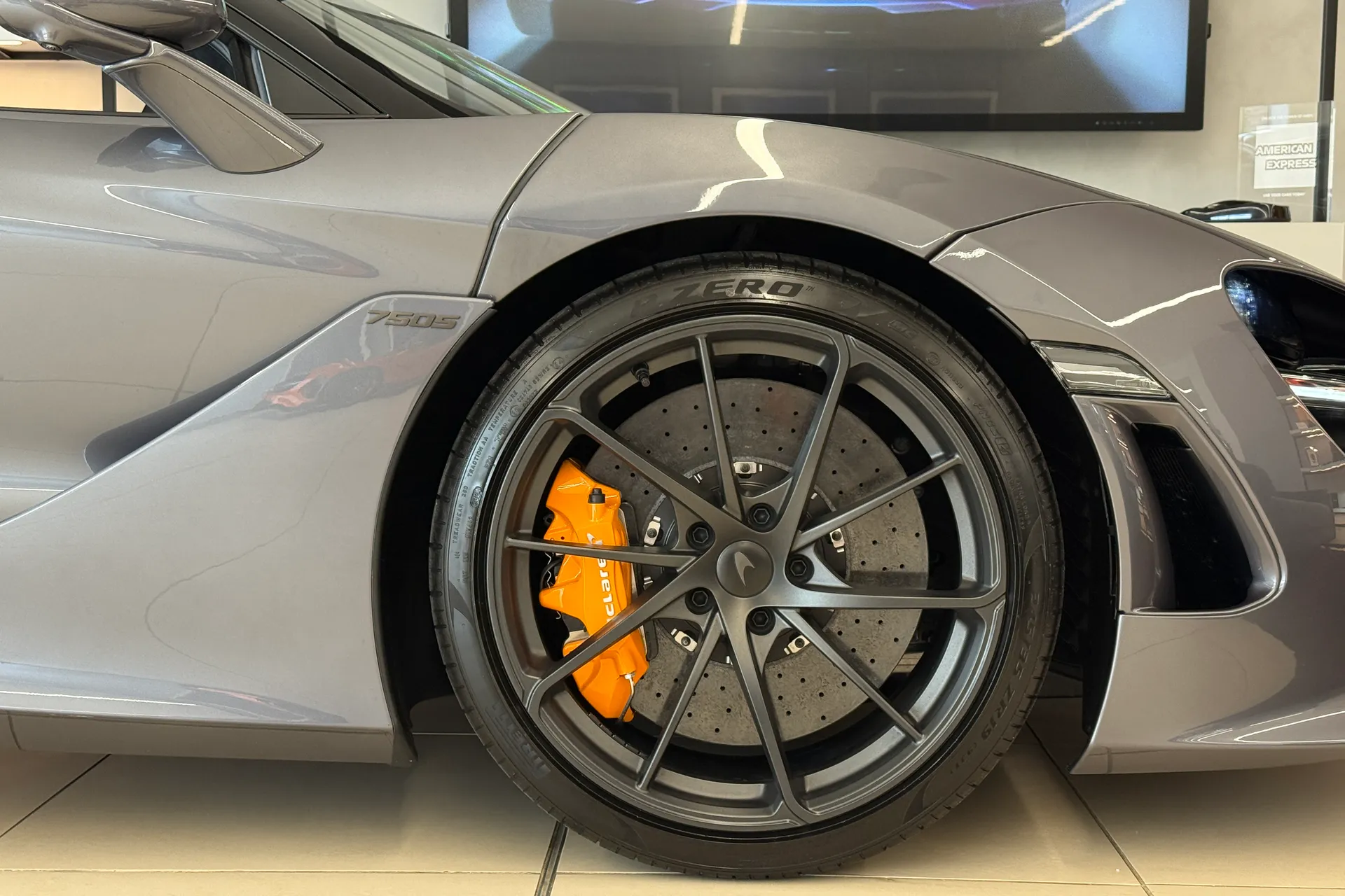 McLaren 750S thumbnail image number 28