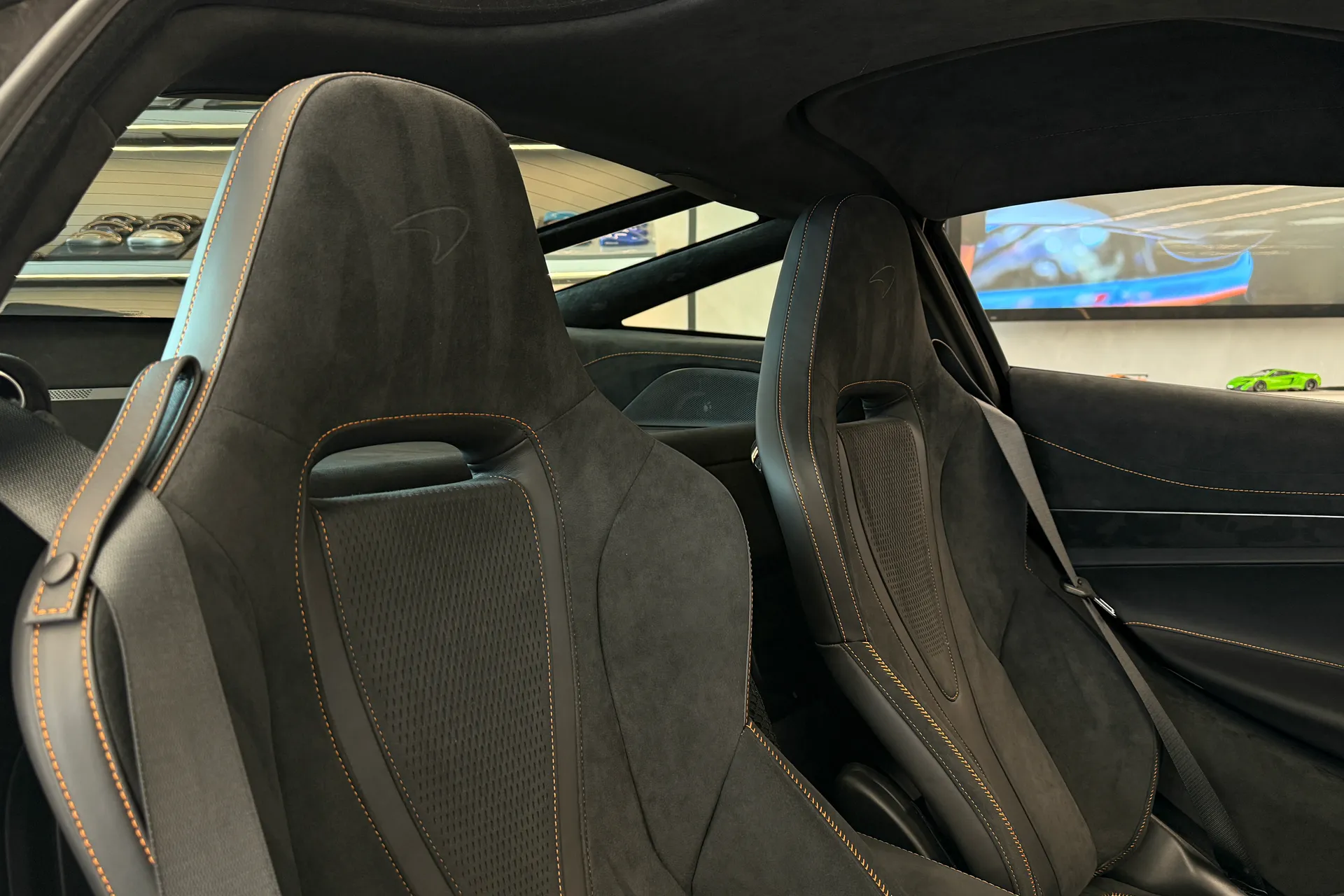 McLaren 750S thumbnail image number 14