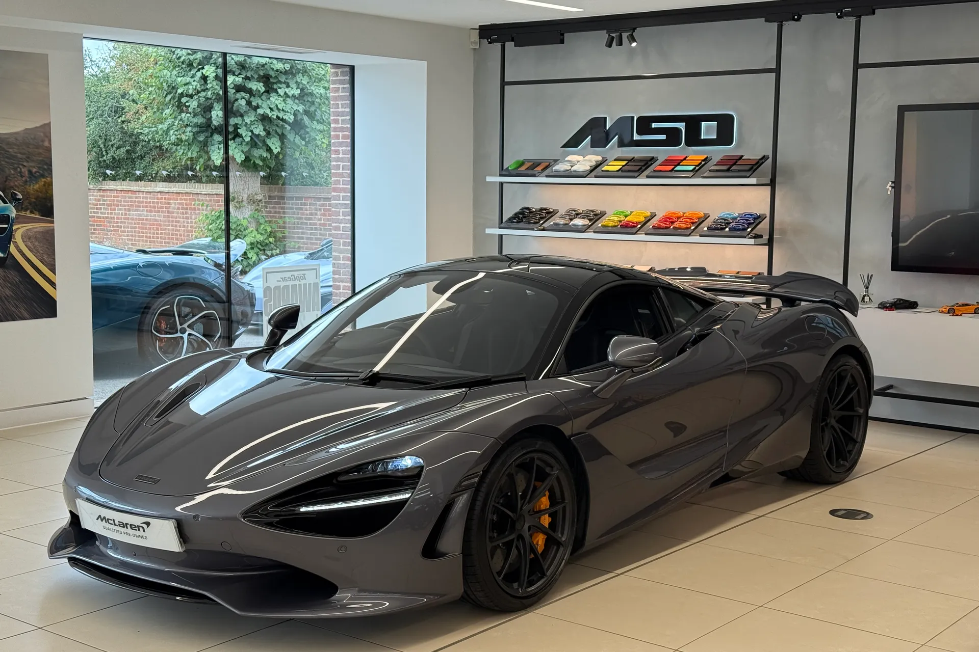 McLaren 750S thumbnail image number 35