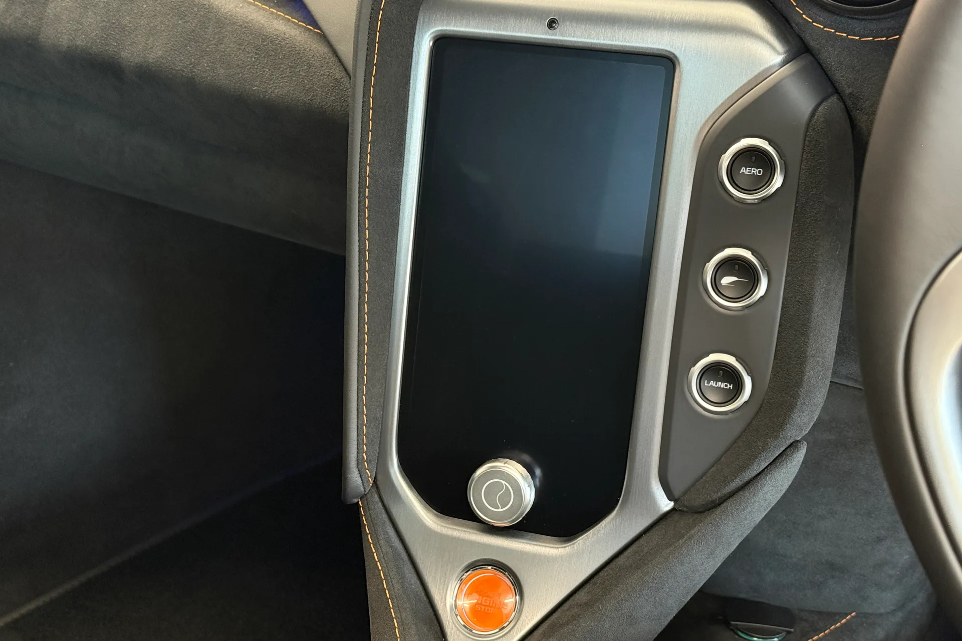 McLaren 750S thumbnail image number 19