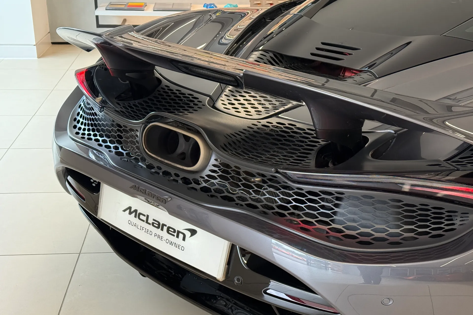 McLaren 750S thumbnail image number 41