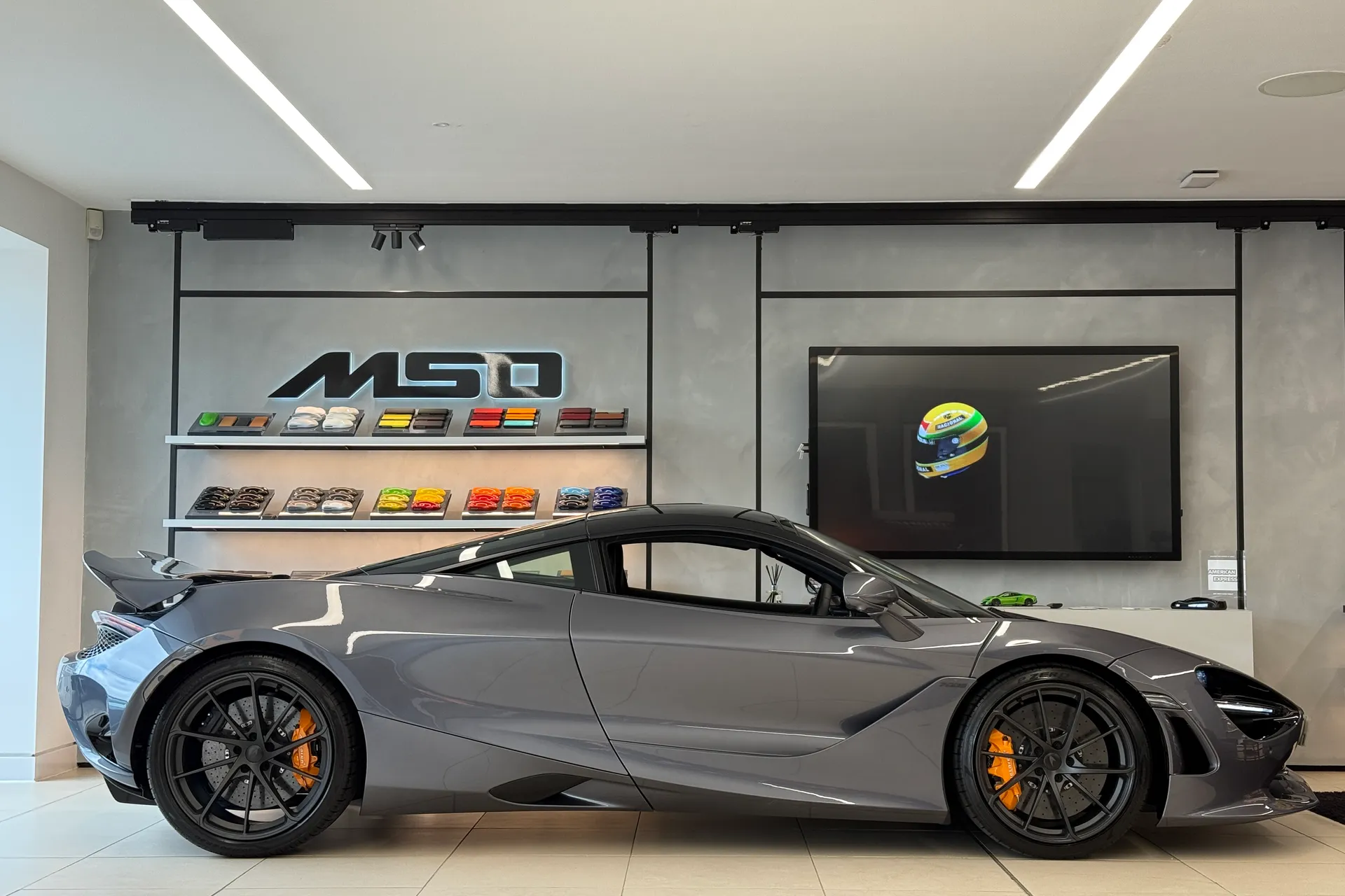 McLaren 750S thumbnail image number 4