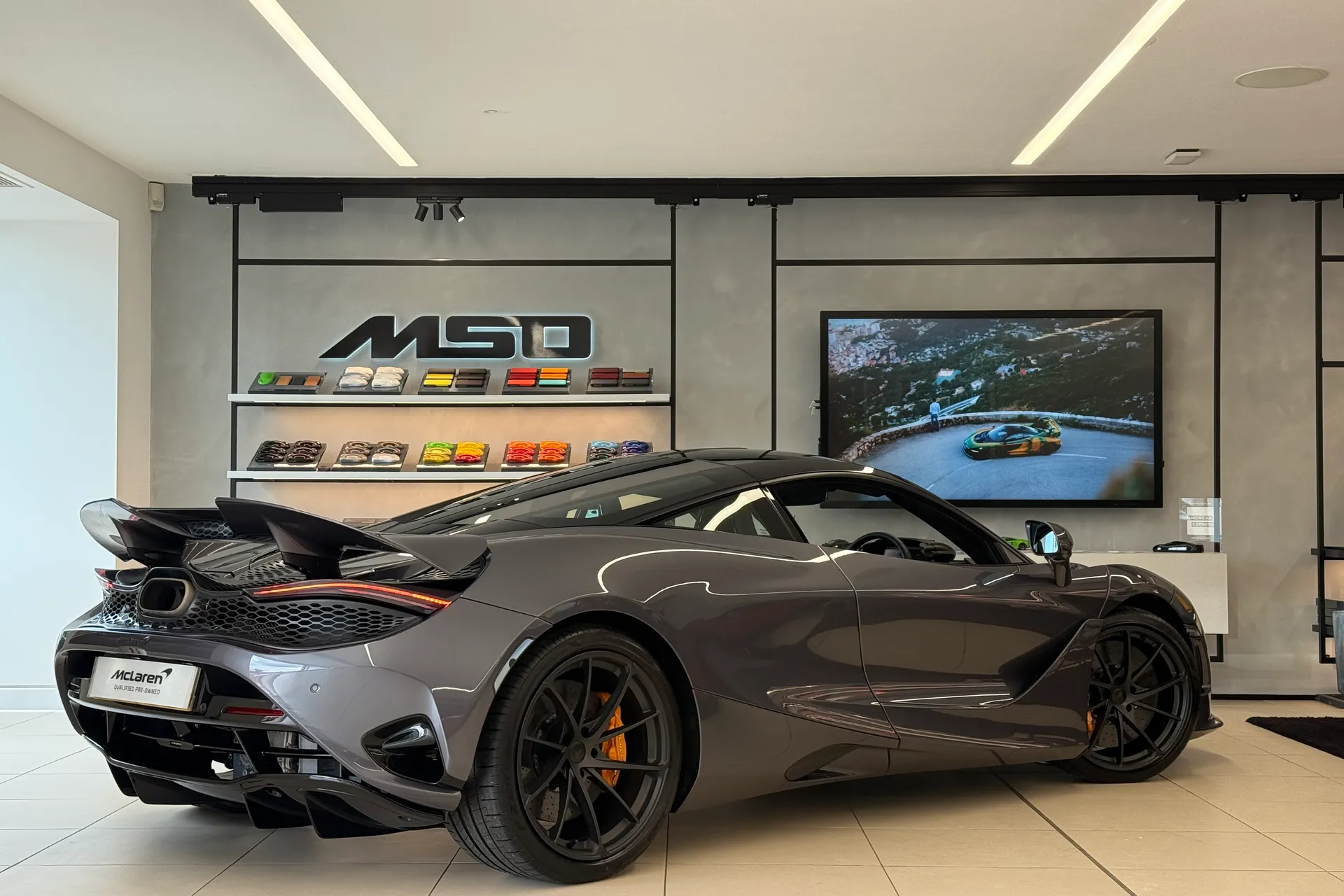 McLaren 750S thumbnail image number 7