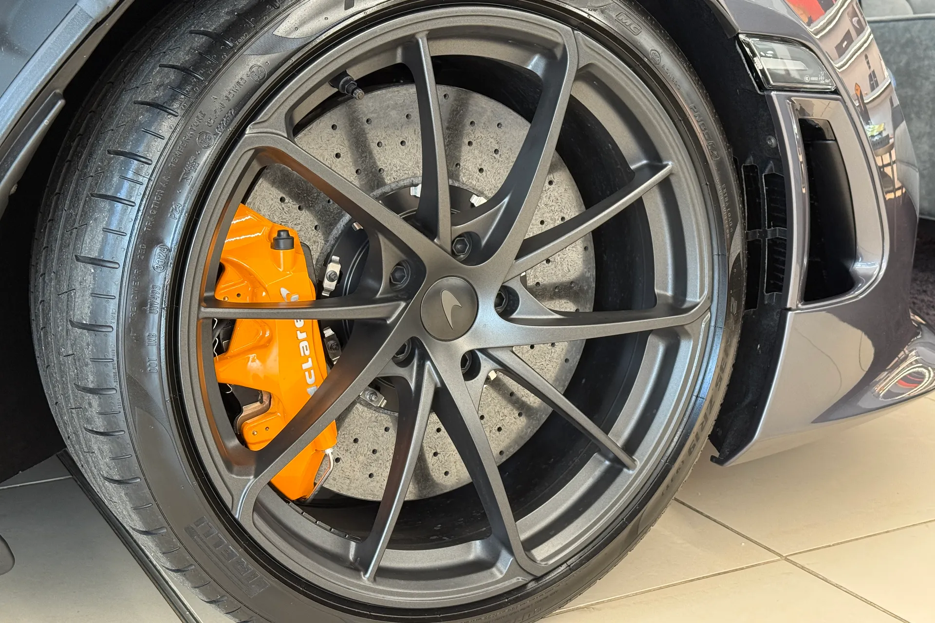 McLaren 750S thumbnail image number 33