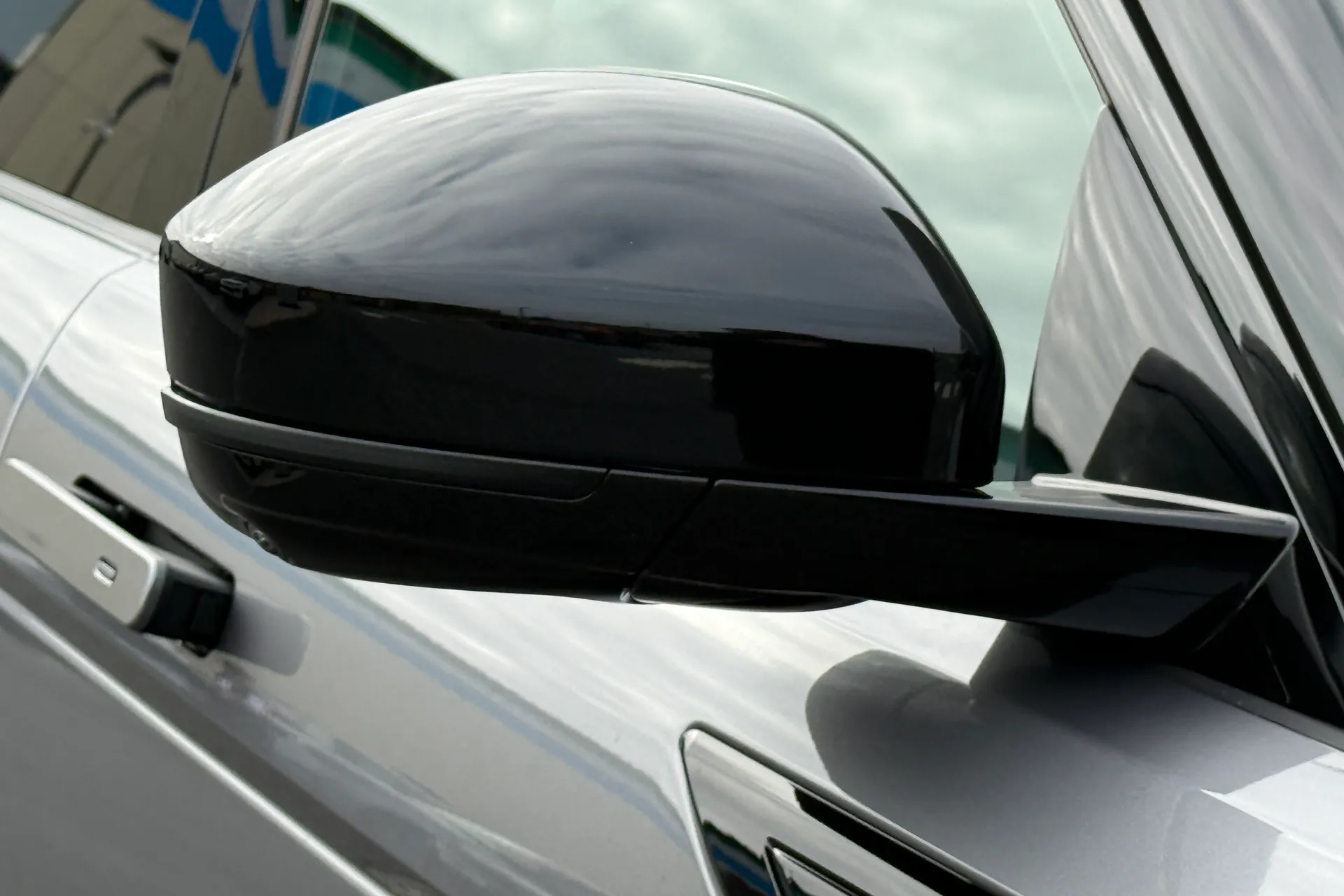 LAND ROVER RANGE ROVER EVOQUE thumbnail image number 28