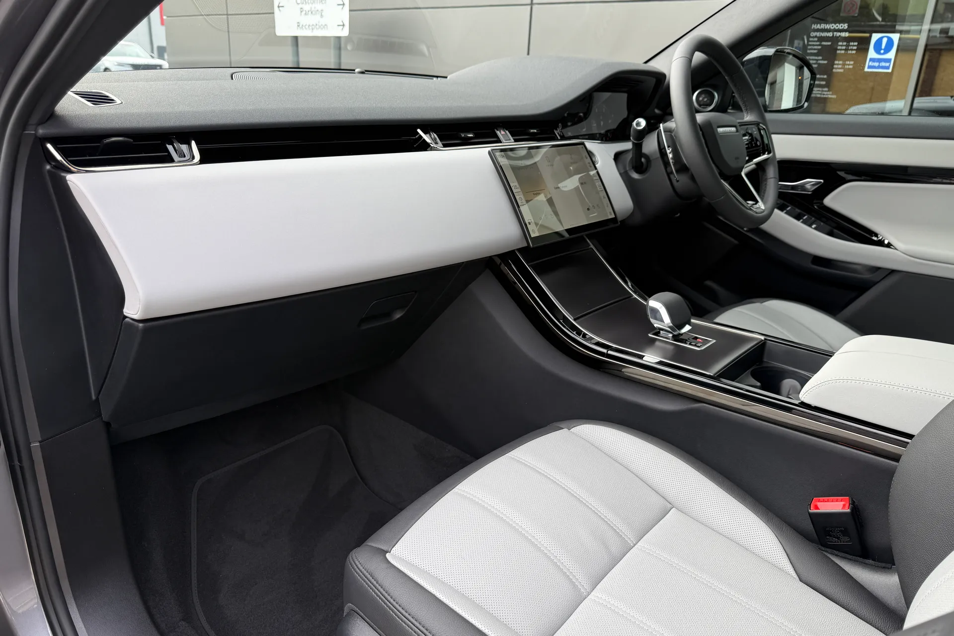 LAND ROVER RANGE ROVER EVOQUE thumbnail image number 60