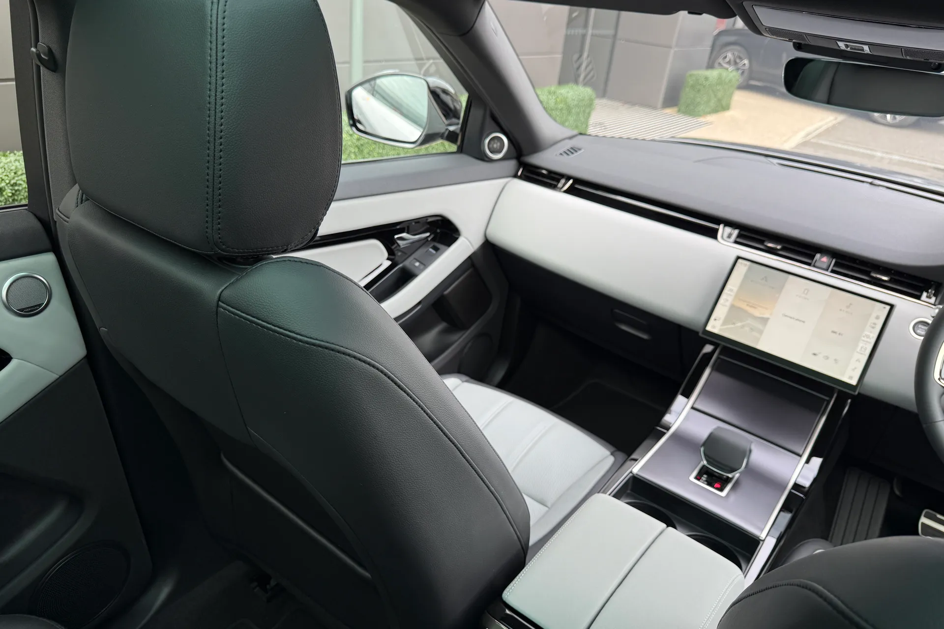 LAND ROVER RANGE ROVER EVOQUE thumbnail image number 51