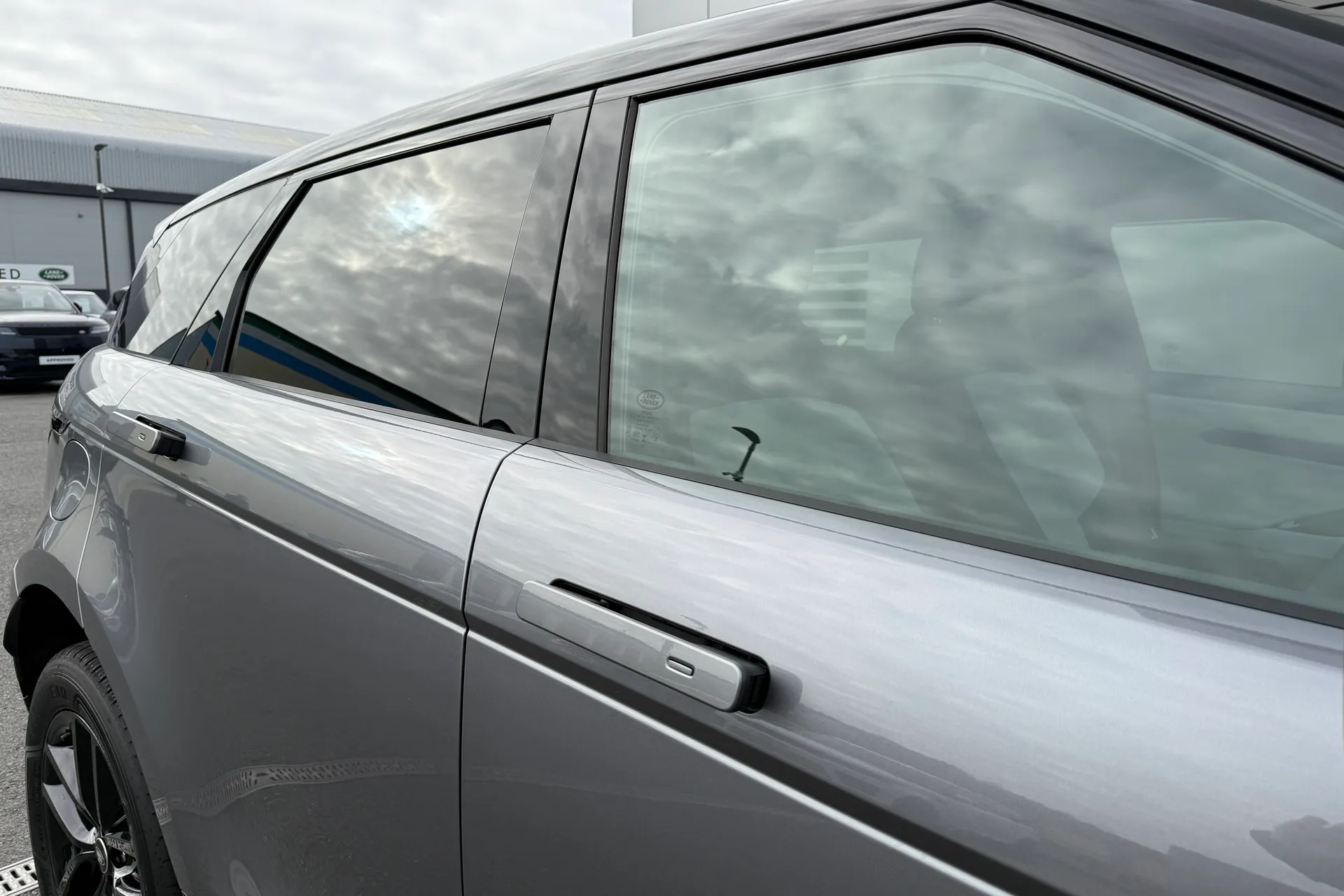 LAND ROVER RANGE ROVER EVOQUE thumbnail image number 24