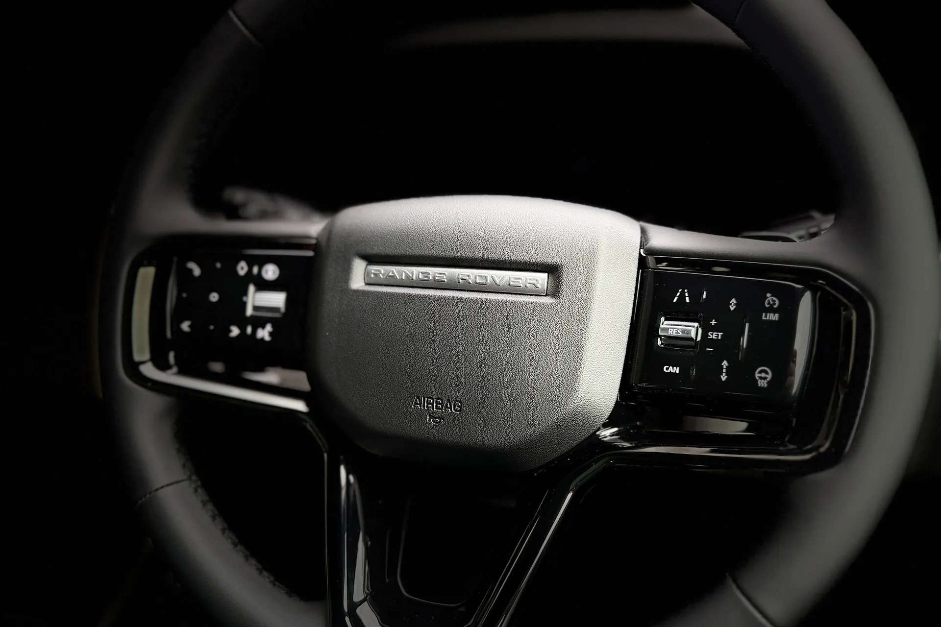 LAND ROVER RANGE ROVER EVOQUE thumbnail image number 39