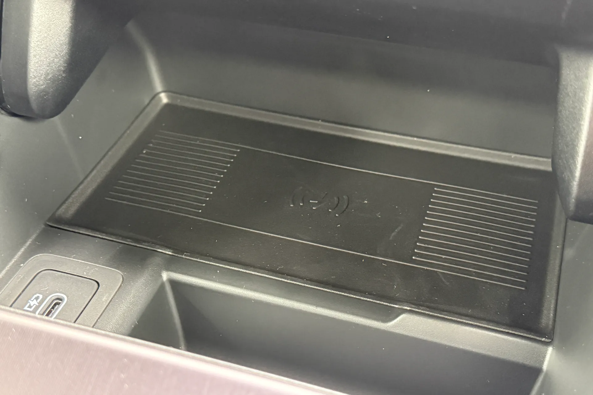 LAND ROVER RANGE ROVER EVOQUE thumbnail image number 34