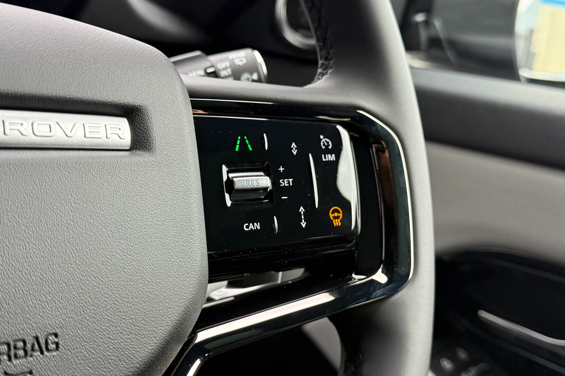 LAND ROVER RANGE ROVER EVOQUE thumbnail image number 30