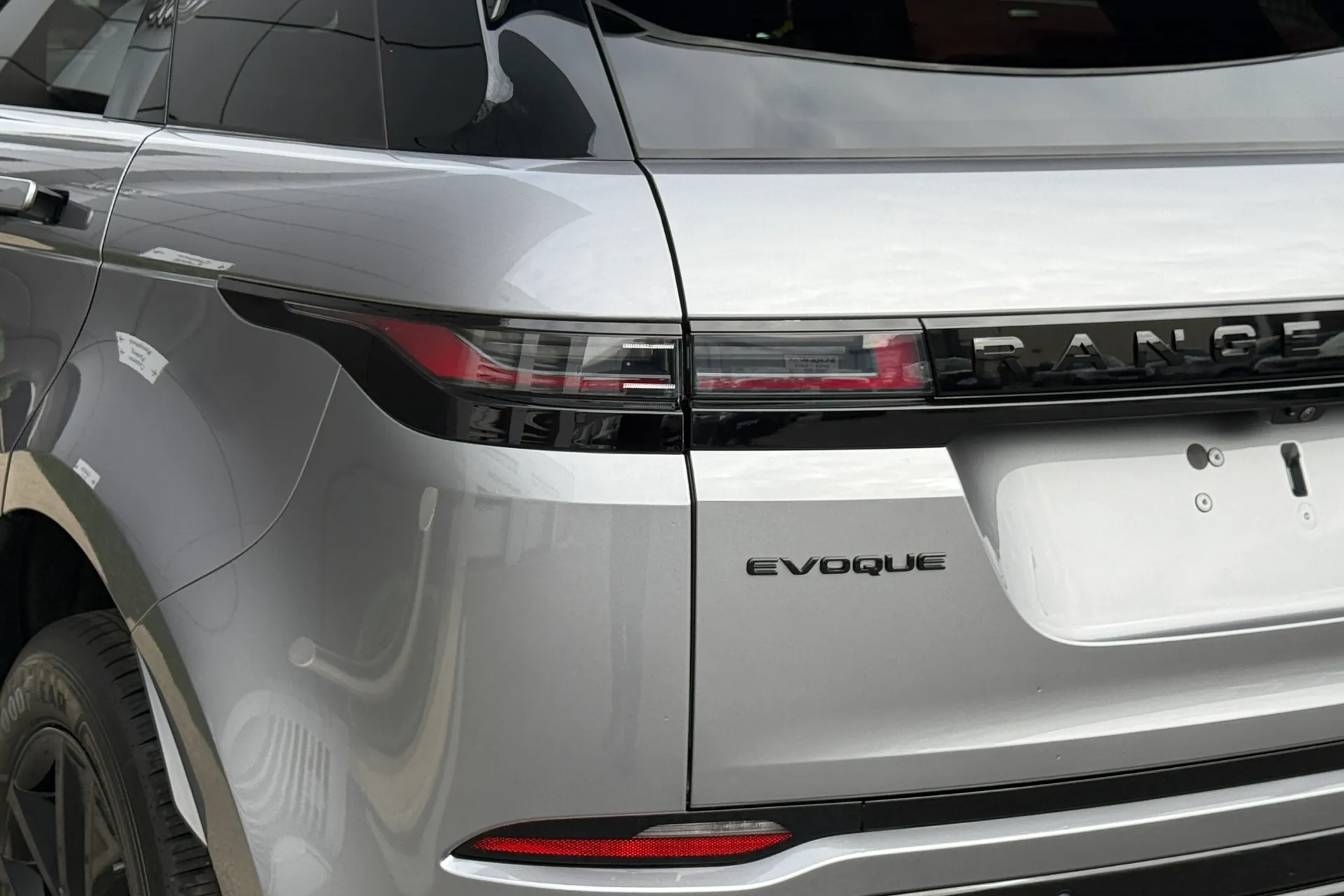 LAND ROVER RANGE ROVER EVOQUE thumbnail image number 27