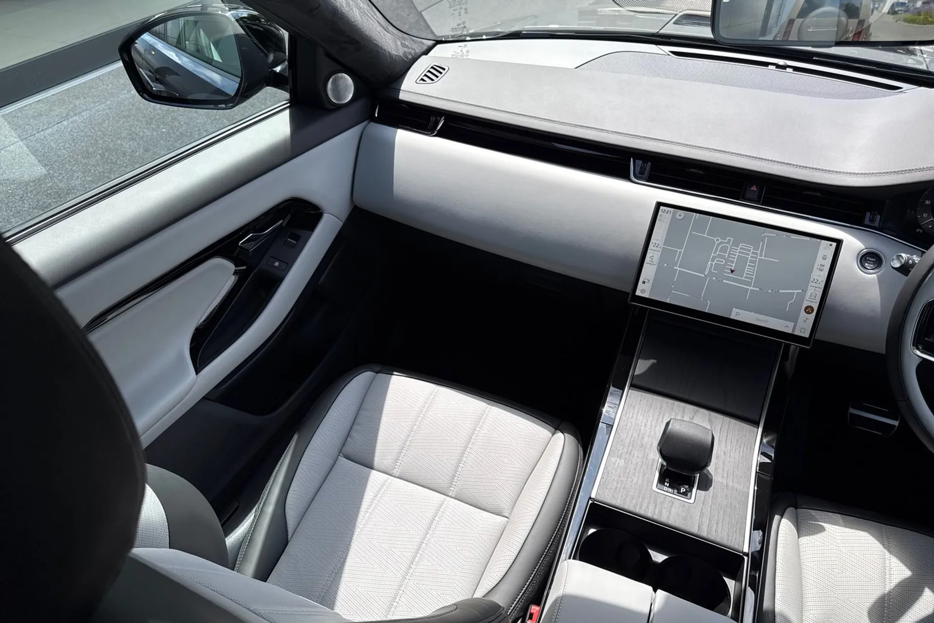 LAND ROVER RANGE ROVER EVOQUE thumbnail image number 25