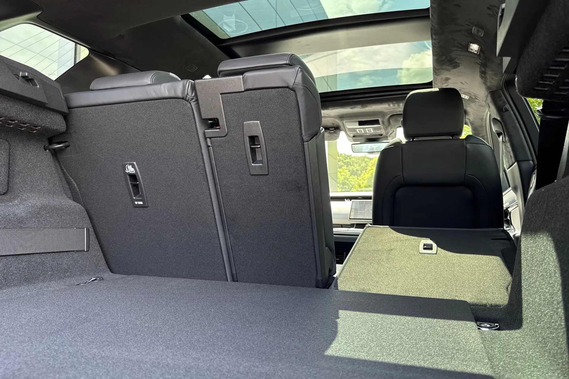 LAND ROVER RANGE ROVER EVOQUE thumbnail image number 34