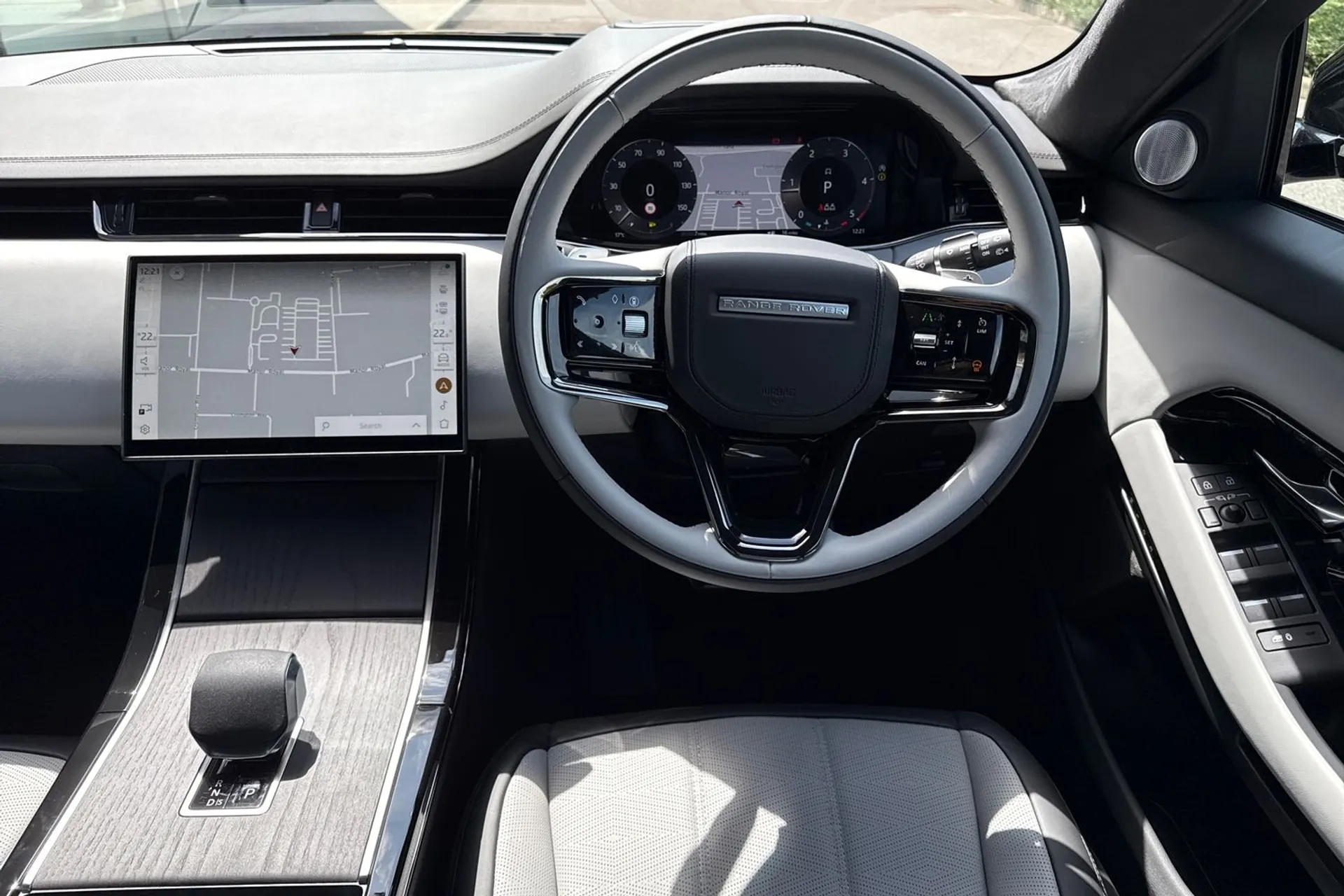 LAND ROVER RANGE ROVER EVOQUE thumbnail image number 30