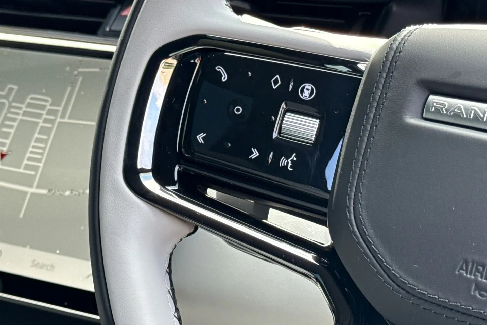 LAND ROVER RANGE ROVER EVOQUE thumbnail image number 49