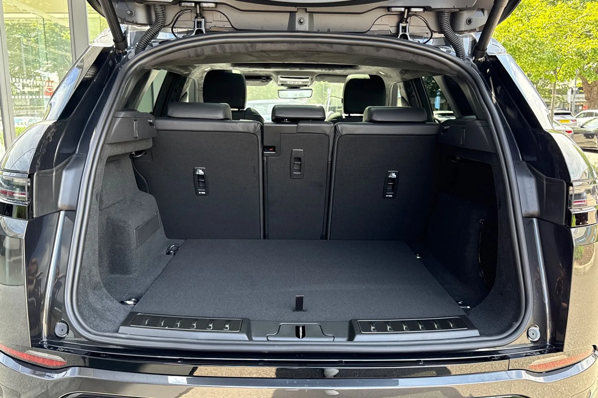 LAND ROVER RANGE ROVER EVOQUE thumbnail image number 33