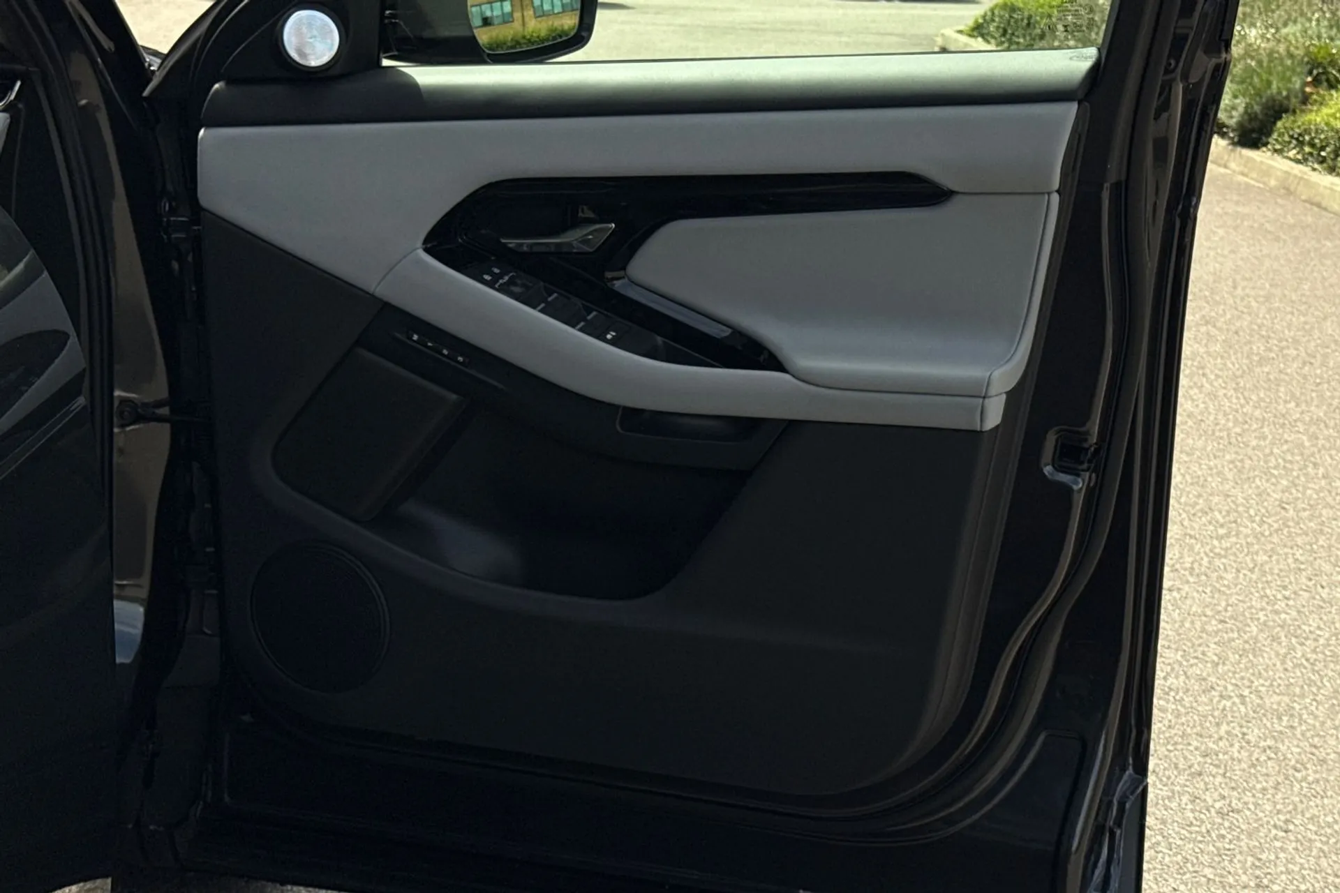 LAND ROVER RANGE ROVER EVOQUE thumbnail image number 58