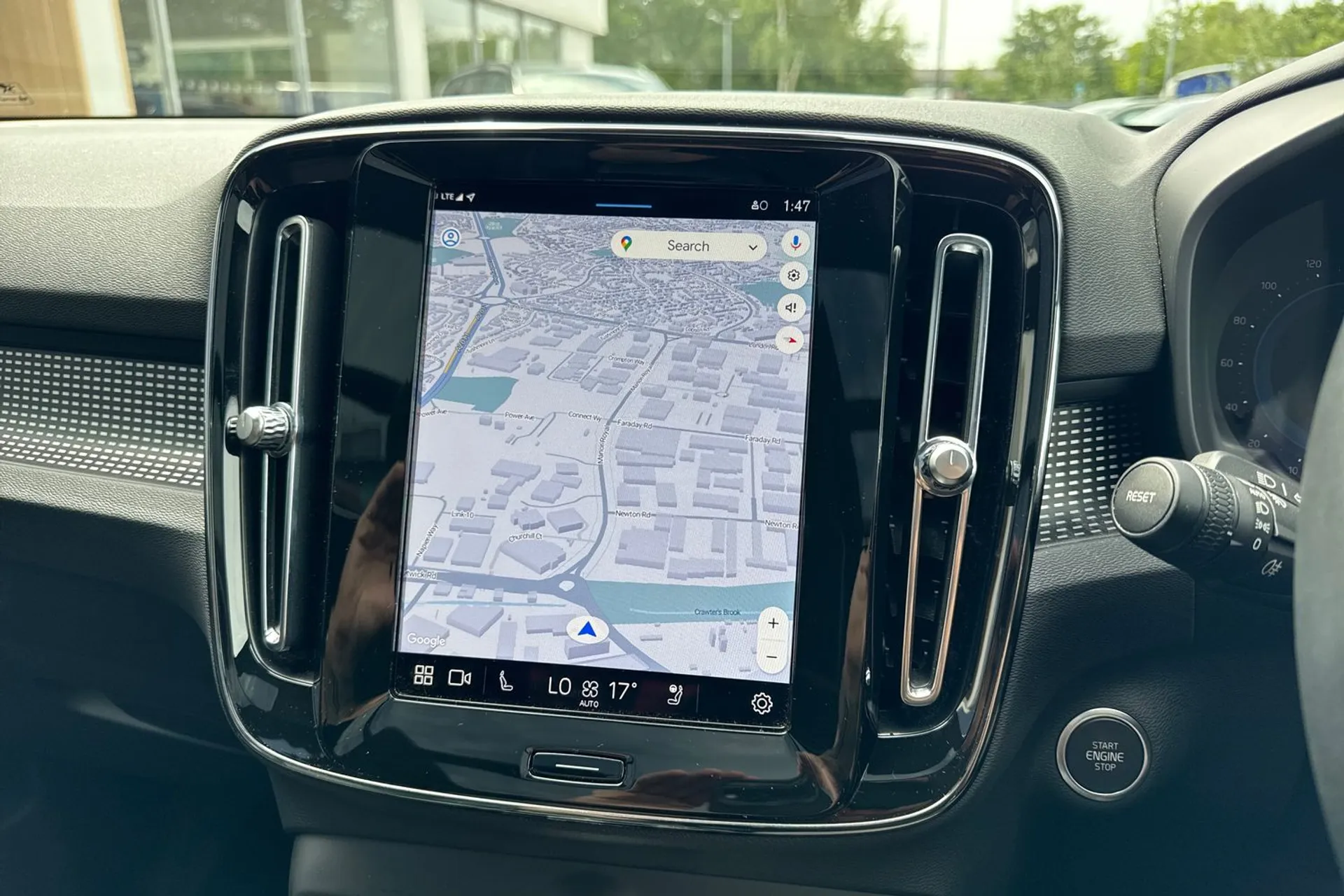Volvo XC40 thumbnail image number 37