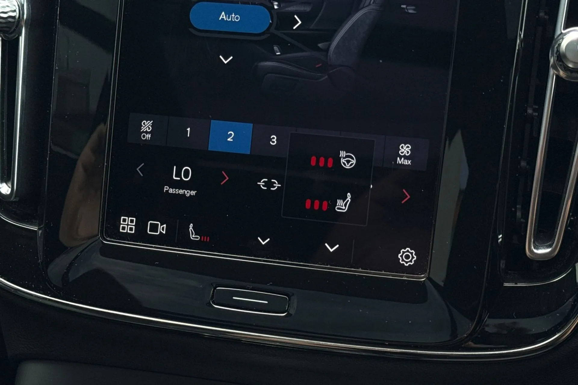 Volvo XC40 thumbnail image number 40