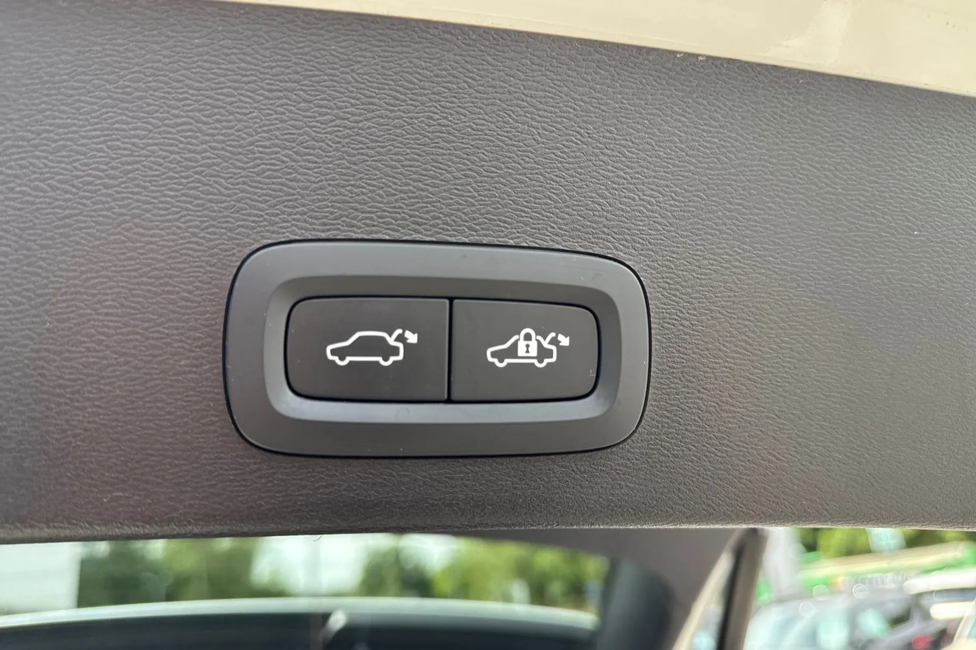 Volvo XC40 thumbnail image number 20