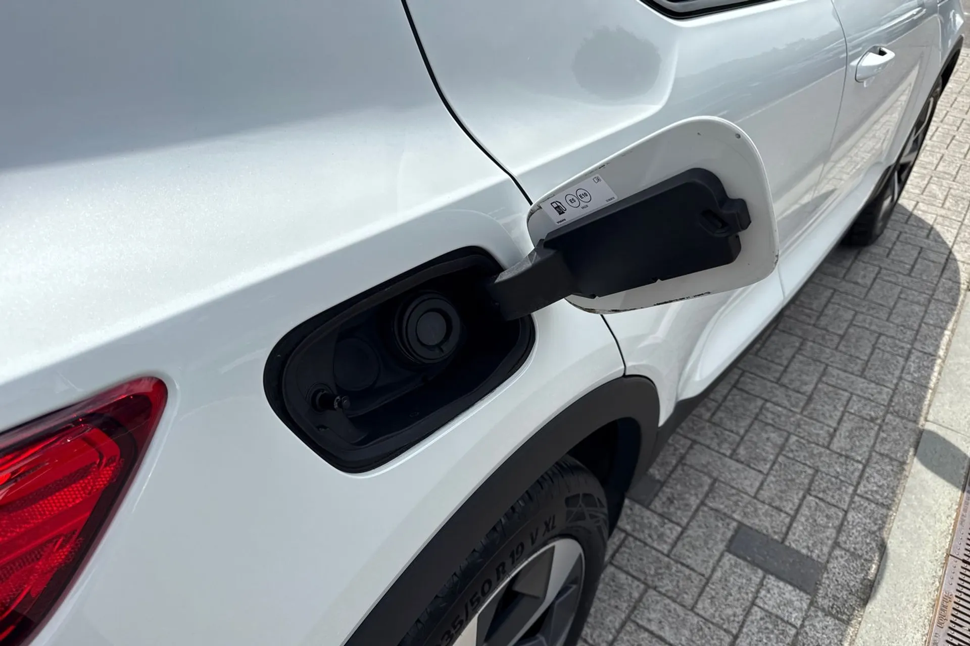 Volvo XC40 thumbnail image number 18