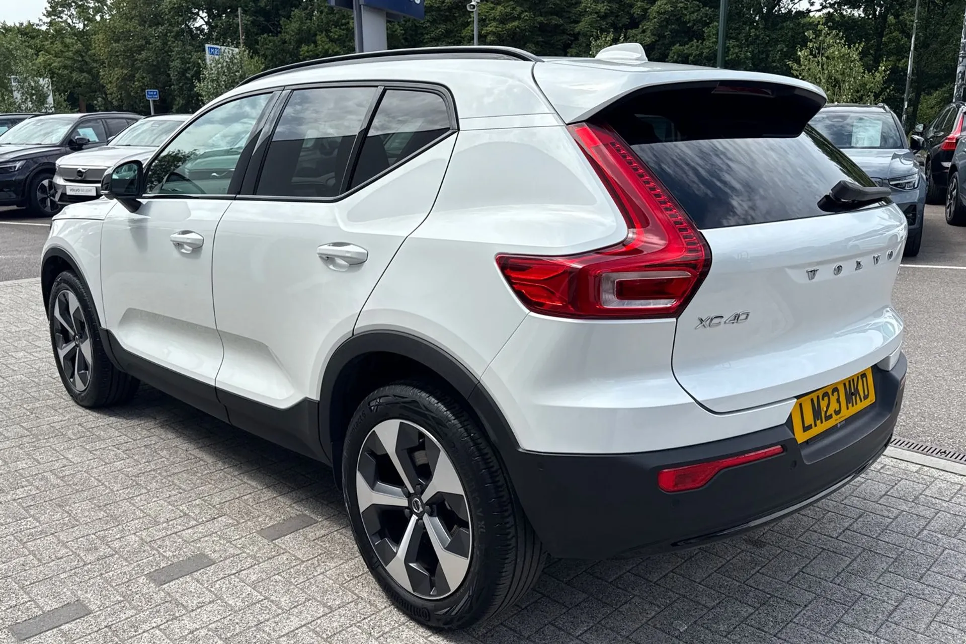 Volvo XC40 thumbnail image number 9