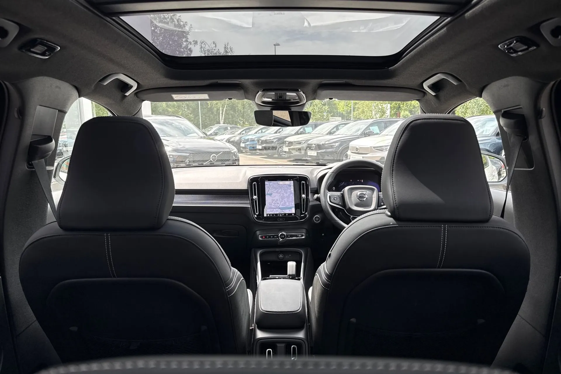 Volvo XC40 thumbnail image number 21