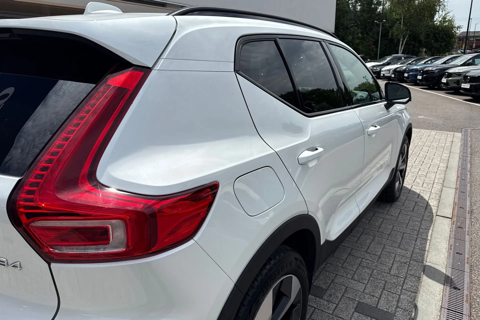 Volvo XC40 thumbnail image number 14