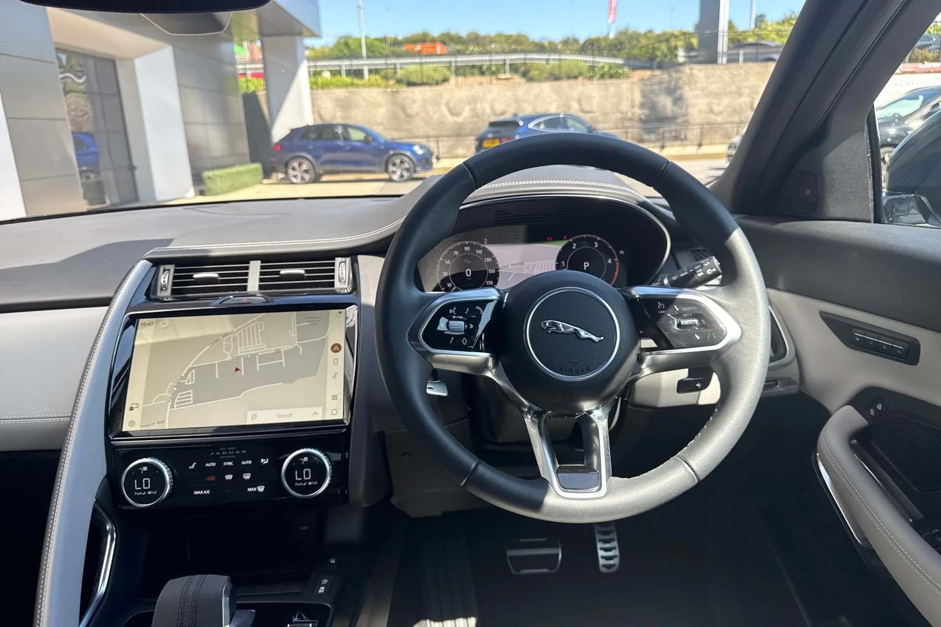 Jaguar E-PACE thumbnail image number 49