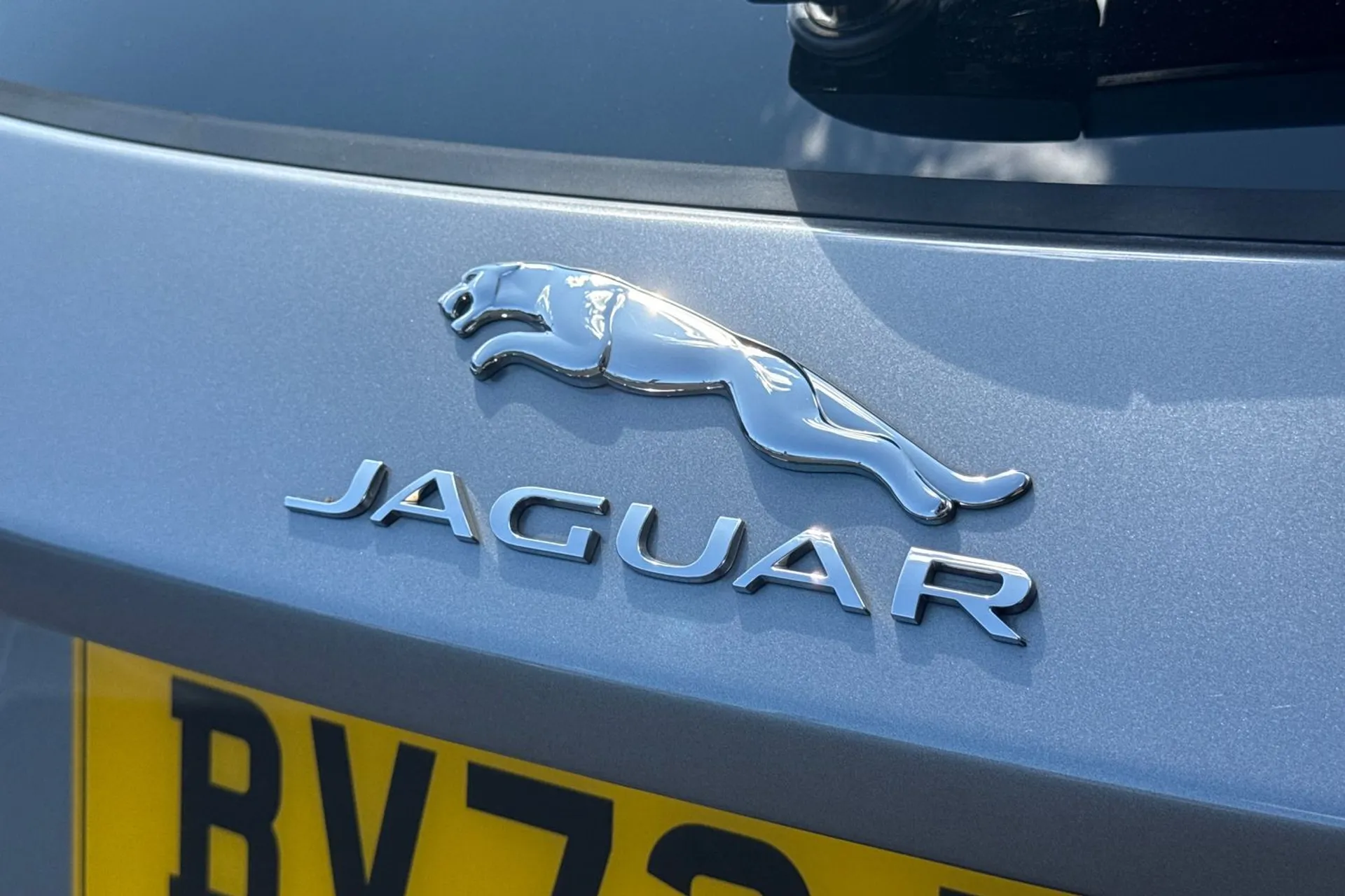 Jaguar E-PACE thumbnail image number 35
