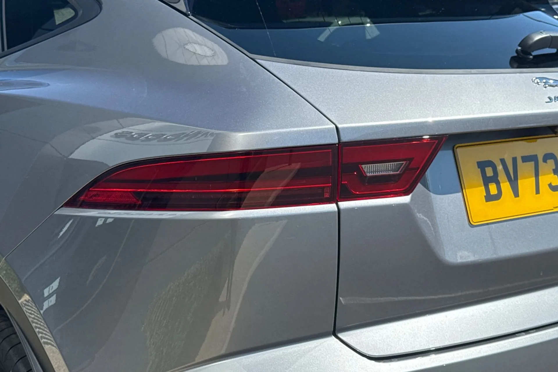 Jaguar E-PACE thumbnail image number 34
