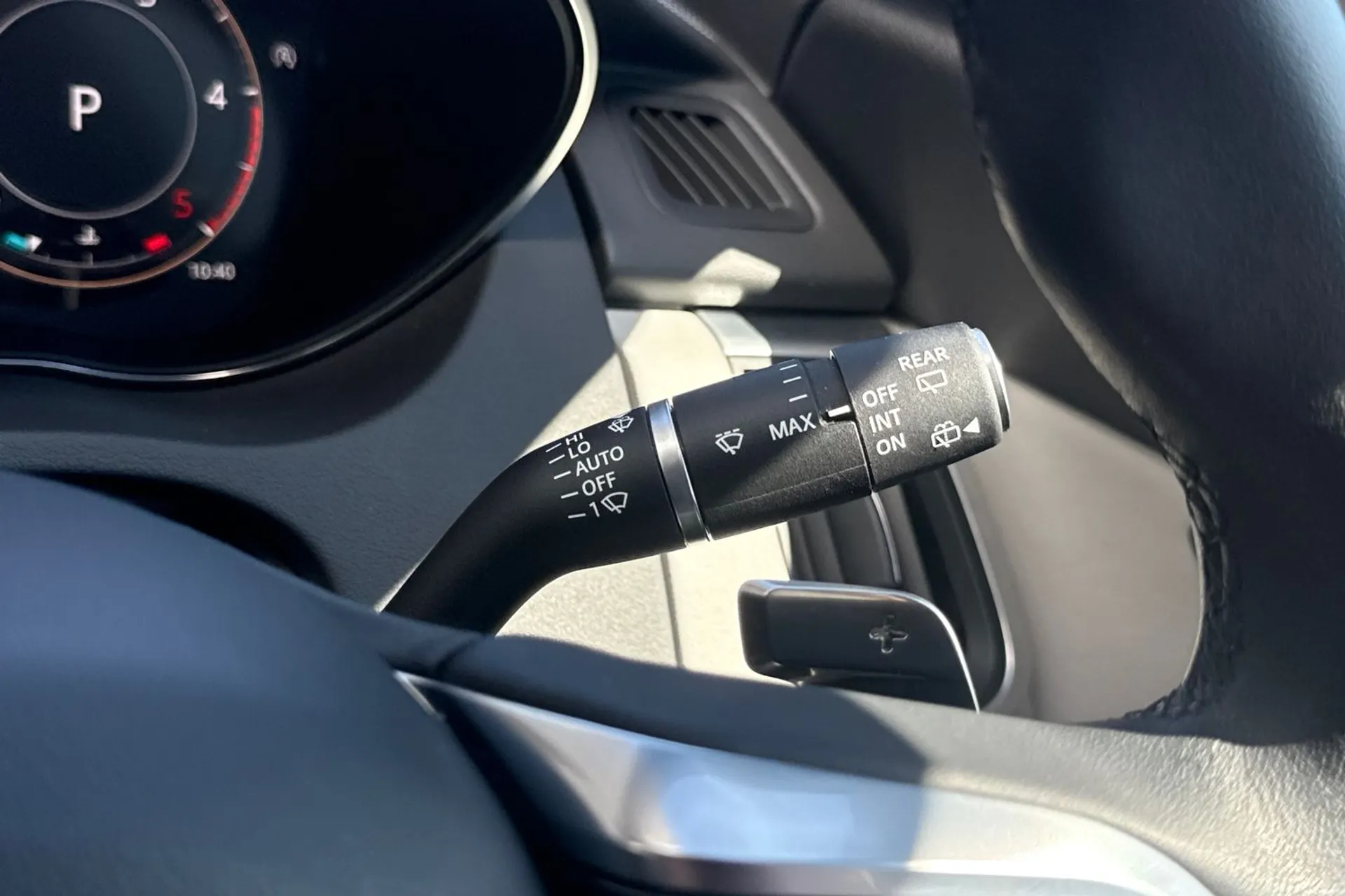 Jaguar E-PACE thumbnail image number 21