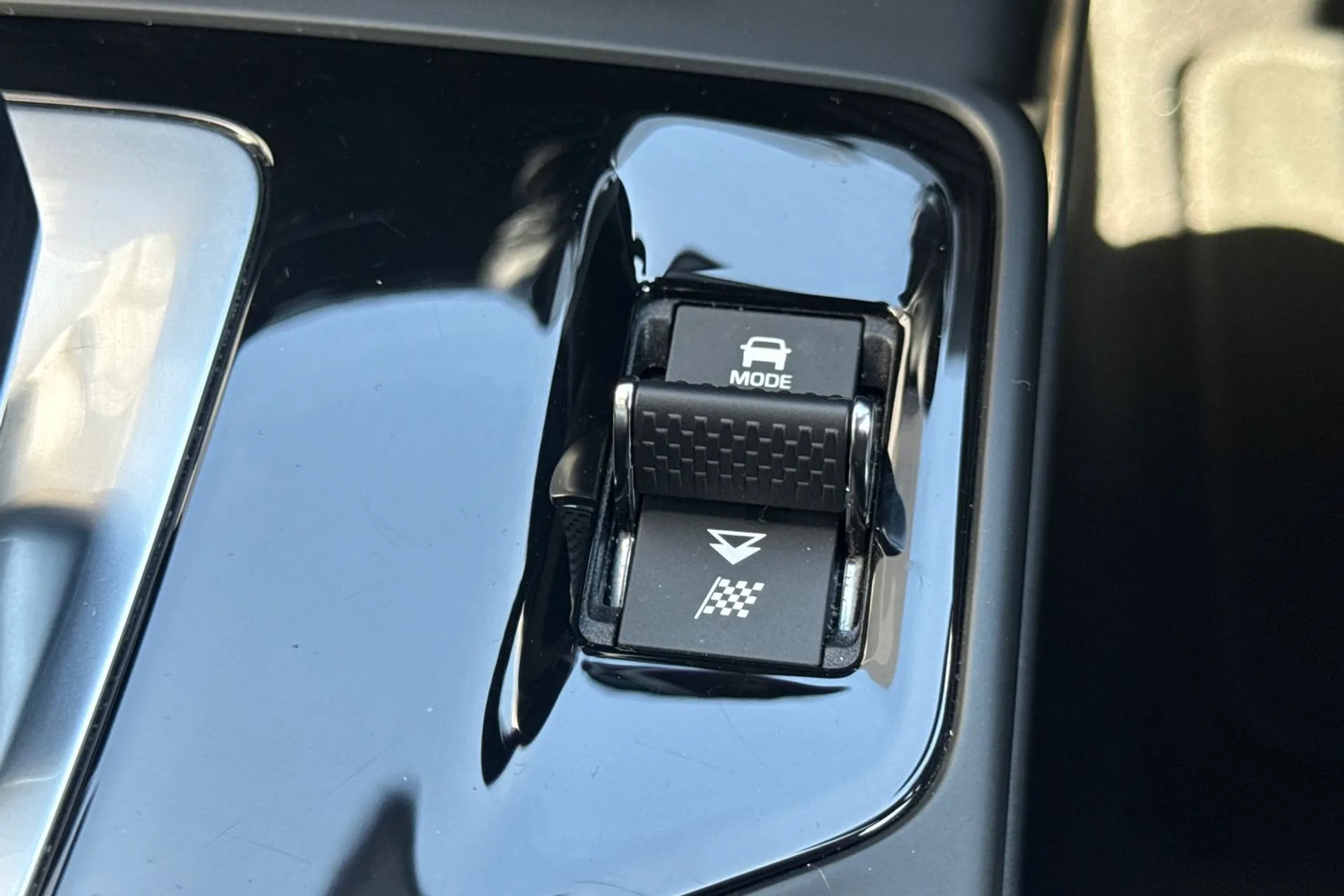 Jaguar E-PACE thumbnail image number 64